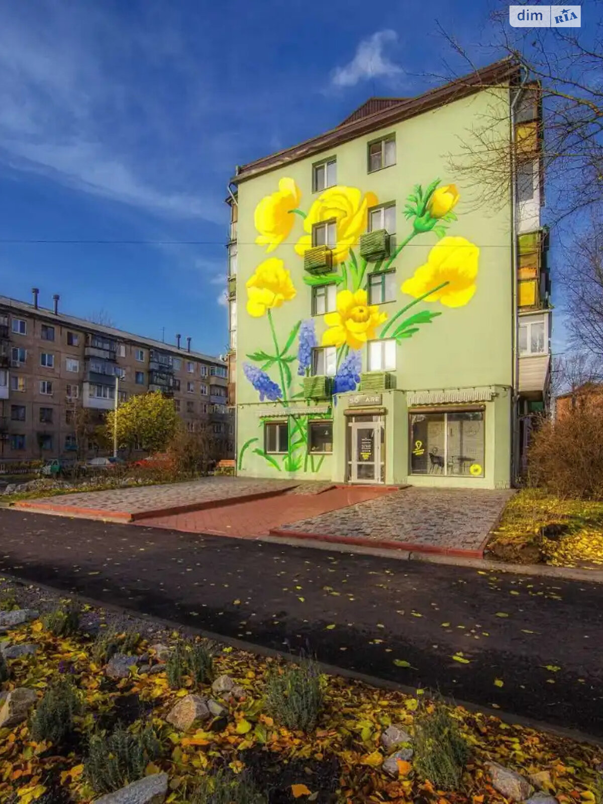 трехкомнатная квартира в Днепре, район Косиора, на ул. Квитки Цисык в аренду на долгий срок помесячно фото 1