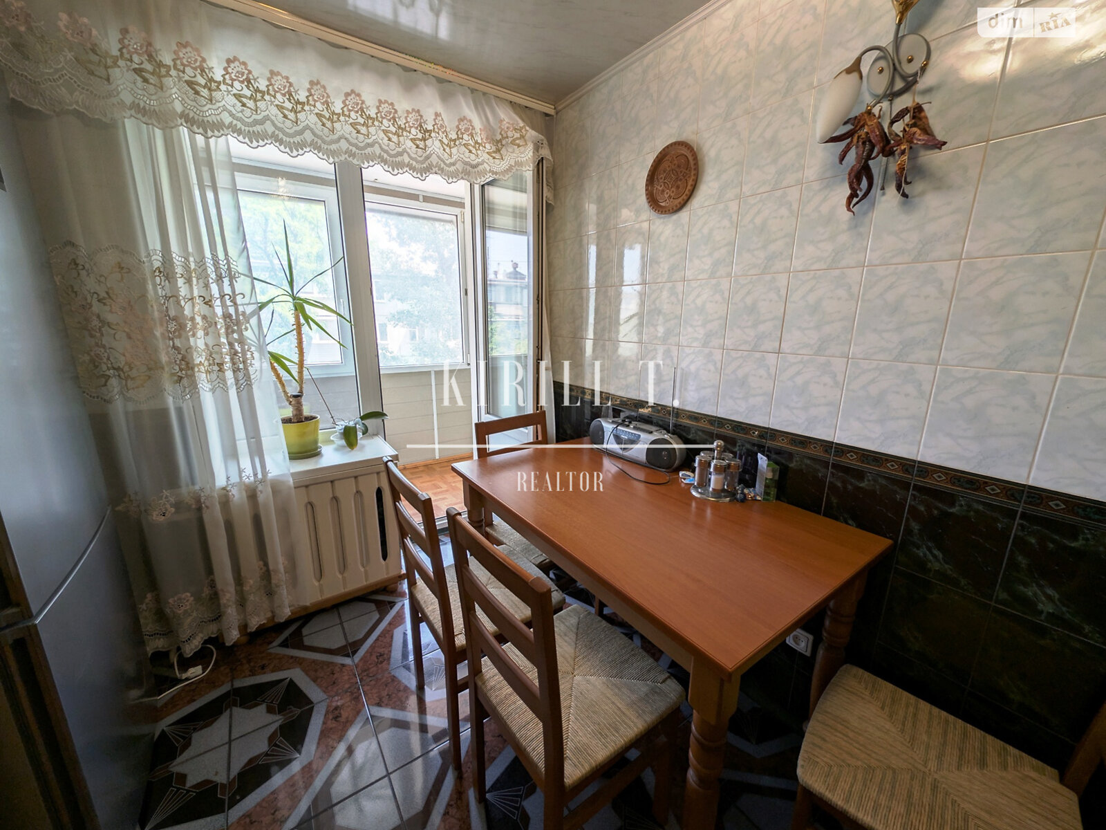 чотирикімнатна квартира в Дніпрі, район Косіора, на вул. Квітки Цісик 2 в довготривалу оренду помісячно фото 1 чотирикімнатна квартира в Дніпрі, район Косіора, на вул. Квітки Цісик 2 в довготривалу оренду помісячно фото 1