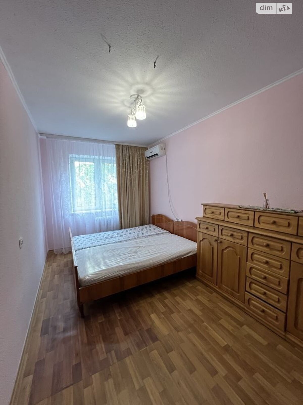 трехкомнатная квартира в Днепре, район Косиора, на ул. Квитки Цисык 10, кв. 20 в аренду на долгий срок помесячно фото 1 трехкомнатная квартира в Днепре, район Косиора, на ул. Квитки Цисык 10, кв. 20 в аренду на долгий срок помесячно фото 1