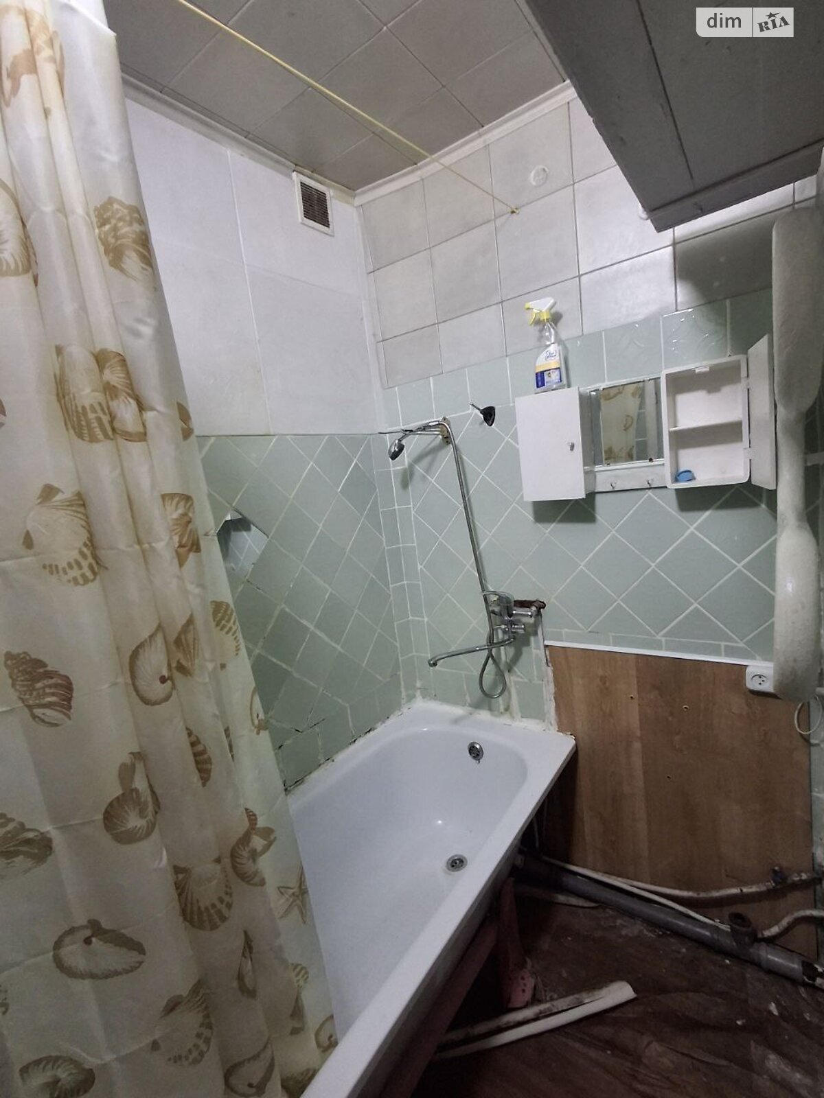 трикімнатна квартира в Дніпрі, район Косіора, на вул. Осіння 7 в довготривалу оренду помісячно фото 1 трикімнатна квартира в Дніпрі, район Косіора, на вул. Осіння 7 в довготривалу оренду помісячно фото 1