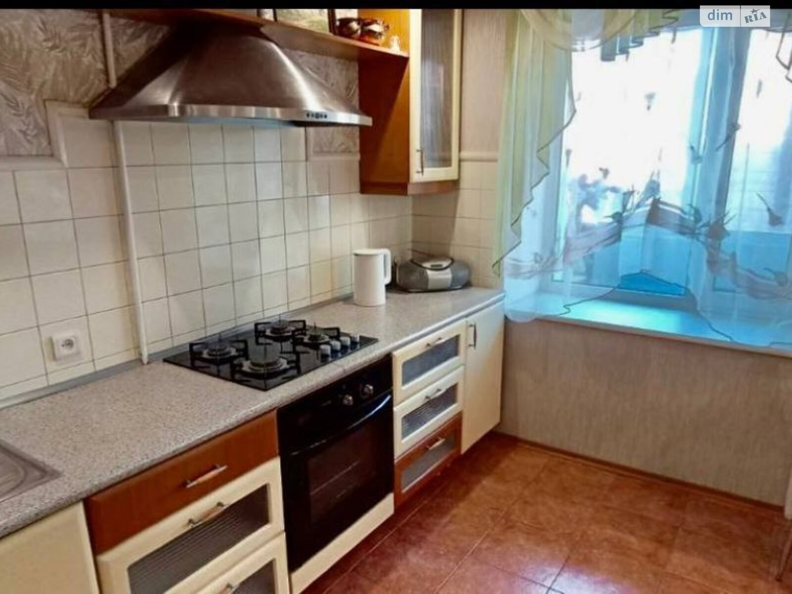 трехкомнатная квартира в Днепре, район Косиора, на просп. Слобожанский 40Б в аренду на долгий срок помесячно фото 1