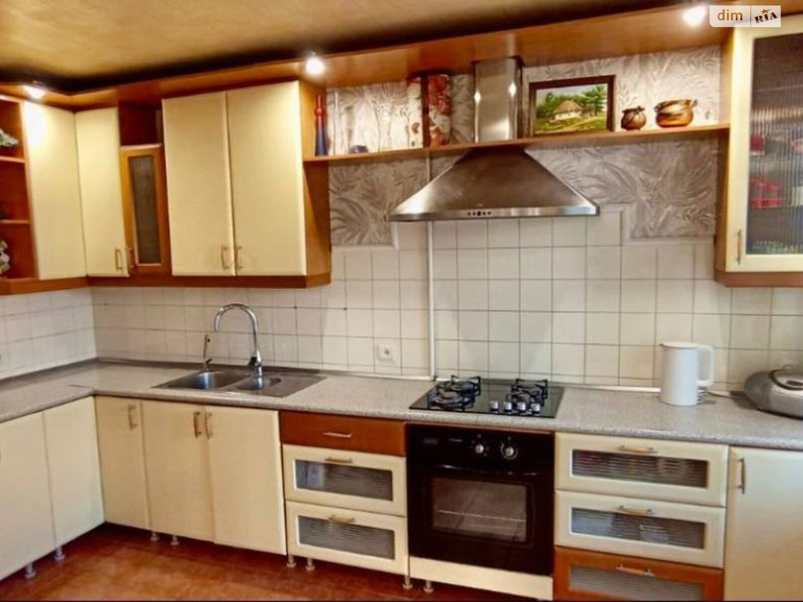 трехкомнатная квартира в Днепре, район Косиора, на просп. Слобожанский 40Б в аренду на долгий срок помесячно фото 1