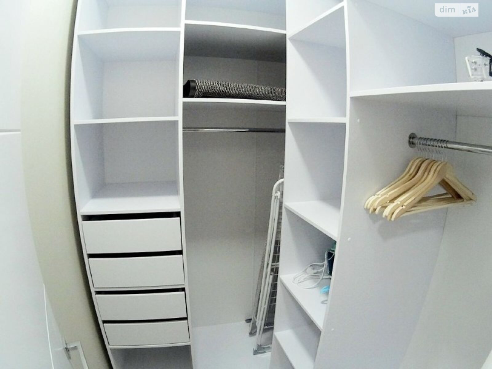 двухкомнатная квартира в Днепре, на ул. Космическая 5 в аренду на долгий срок помесячно фото 1