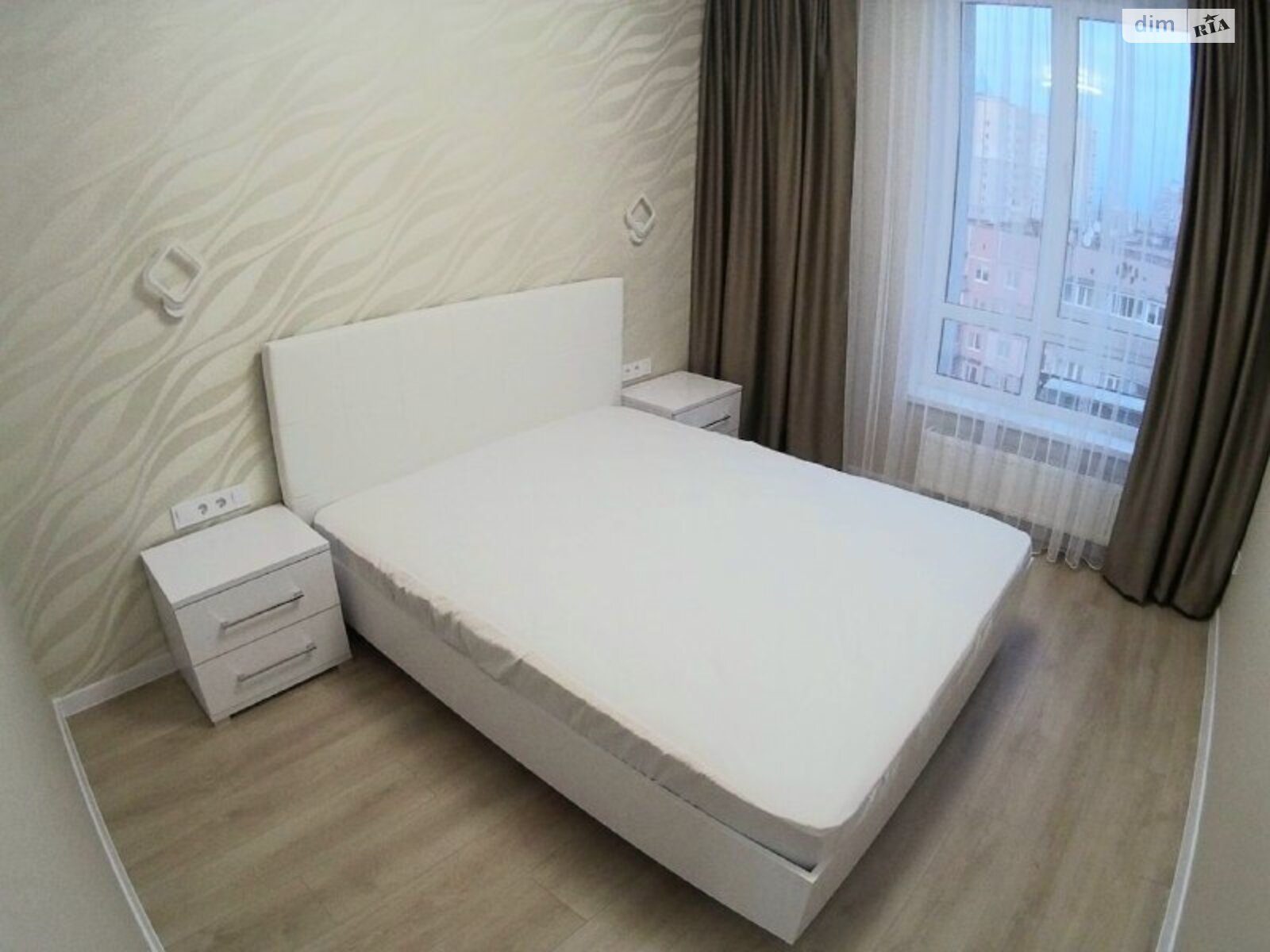 двухкомнатная квартира в Днепре, на ул. Космическая 5 в аренду на долгий срок помесячно фото 1