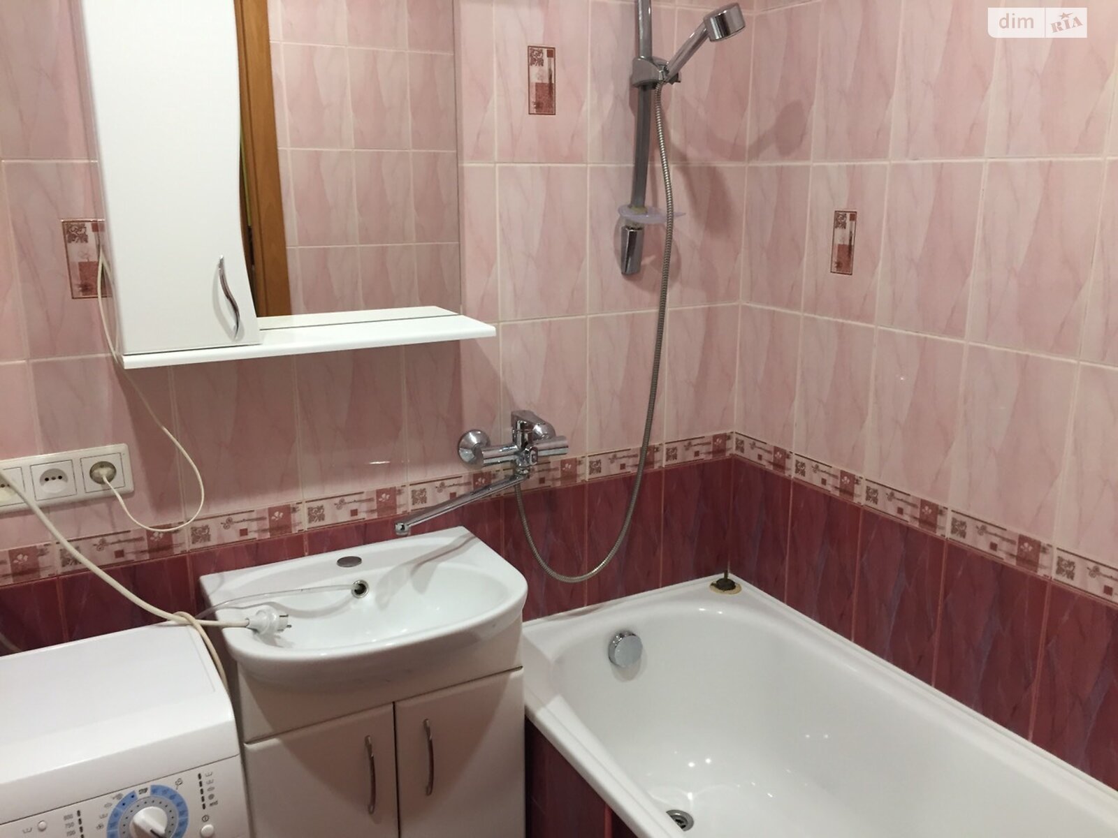 двухкомнатная квартира в Днепре, район Красный Камень, на ул. Большая Диивська 22 в аренду на долгий срок помесячно фото 1 двухкомнатная квартира в Днепре, район Красный Камень, на ул. Большая Диивська 22 в аренду на долгий срок помесячно фото 1