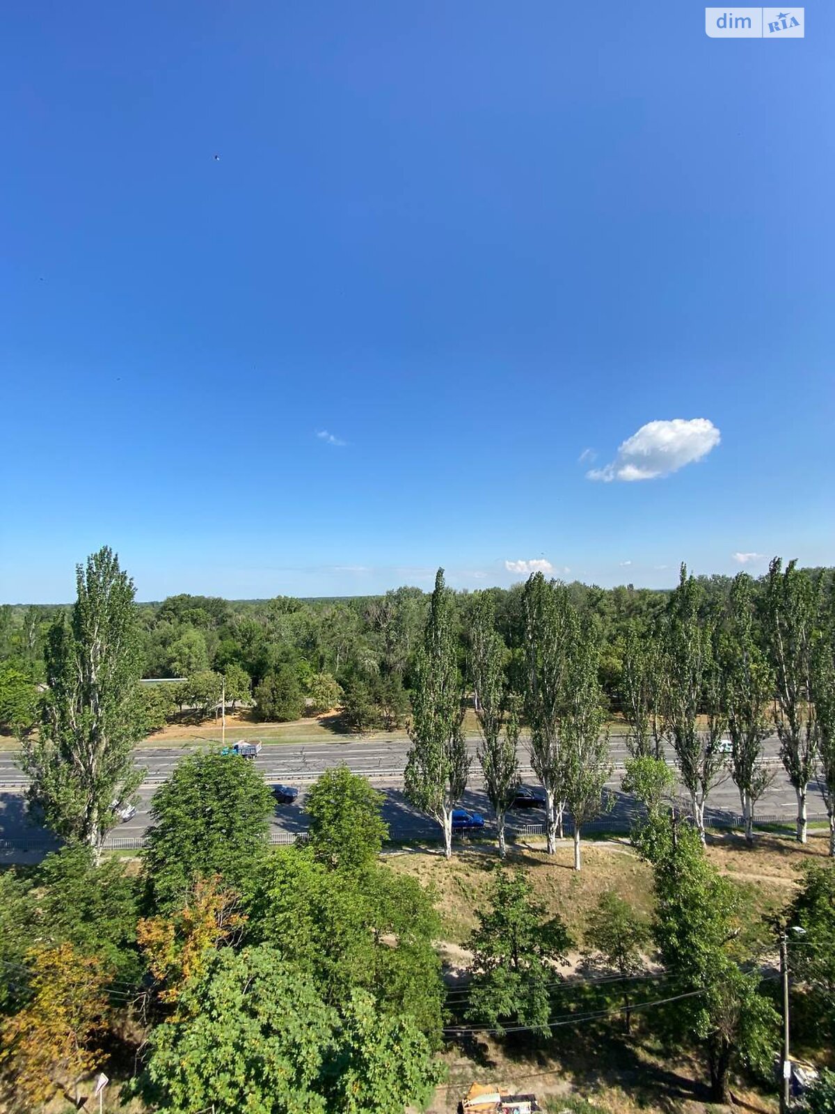 трехкомнатная квартира в Днепре, район Красный Камень, на ул. Кондратюка Юрия 1 в аренду на долгий срок помесячно фото 1 трехкомнатная квартира в Днепре, район Красный Камень, на ул. Кондратюка Юрия 1 в аренду на долгий срок помесячно фото 1