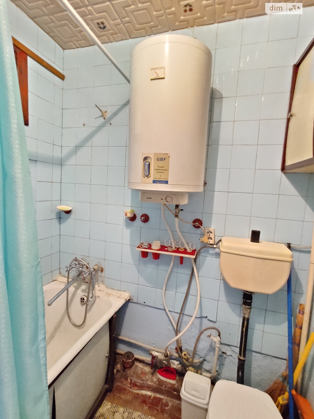 однокімнатна квартира в Дніпрі, район Червоний Камінь, на мас. Червоний Камінь в довготривалу оренду помісячно фото 1