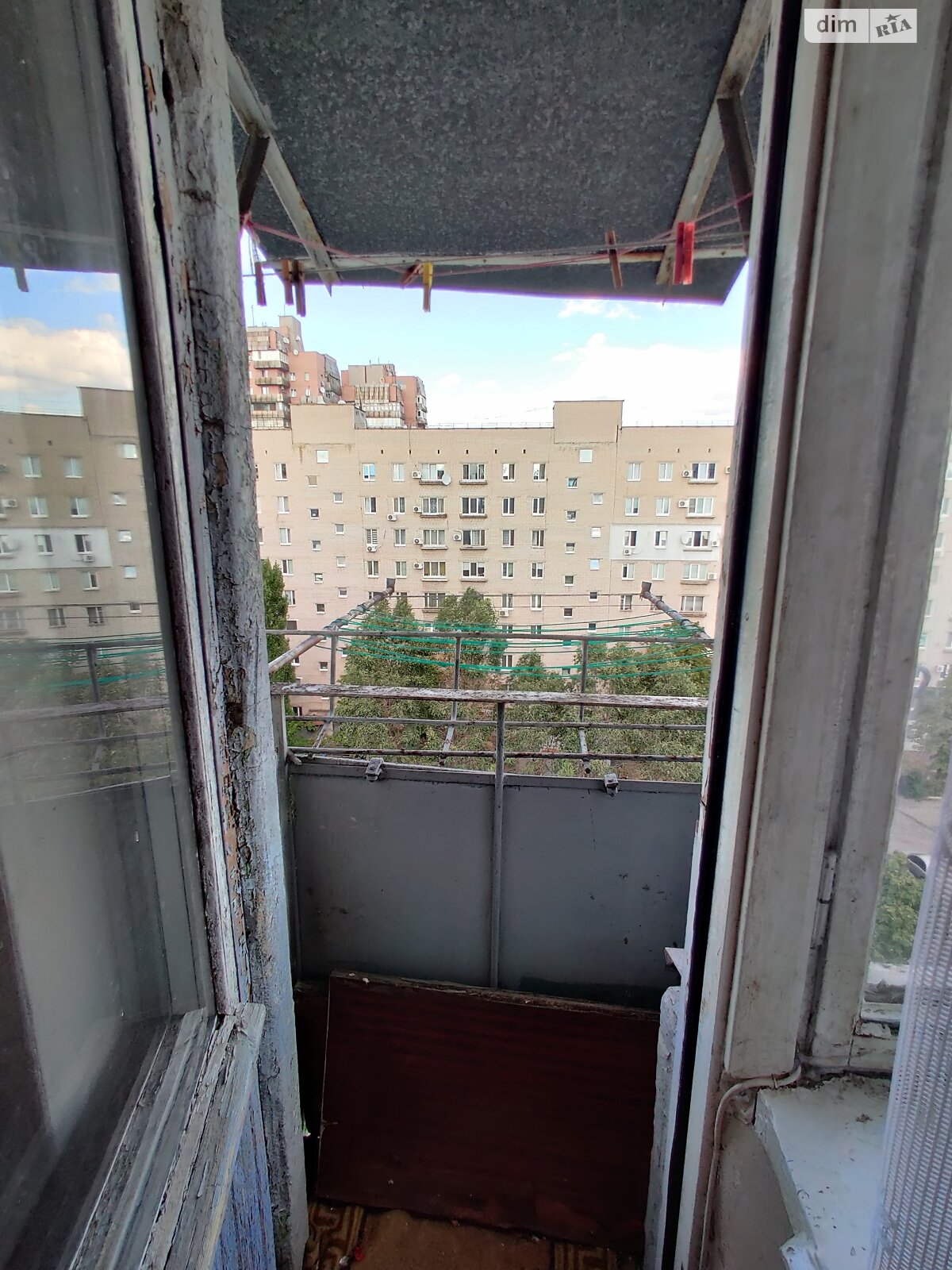 однокімнатна квартира в Дніпрі, район Червоний Камінь, на мас. Червоний Камінь в довготривалу оренду помісячно фото 1