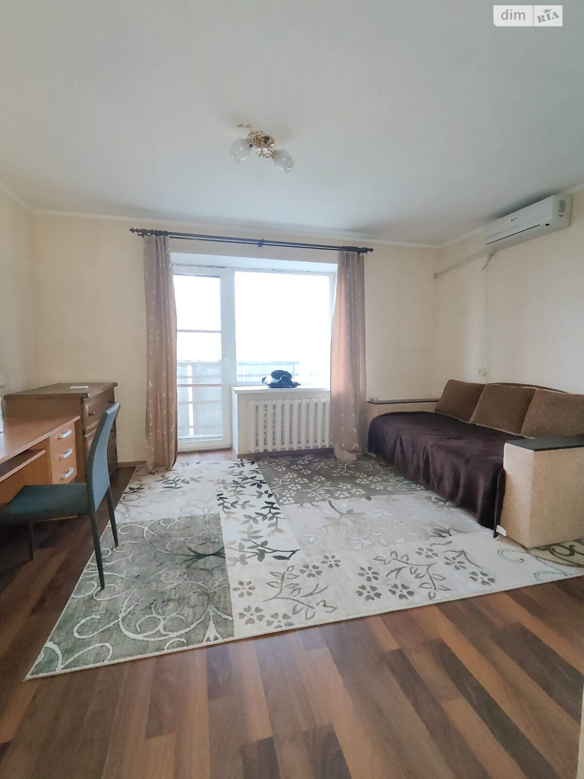 однокомнатная квартира в Днепре, район Красный Камень, на ул. Савкина в аренду на долгий срок помесячно фото 1 однокомнатная квартира в Днепре, район Красный Камень, на ул. Савкина в аренду на долгий срок помесячно фото 1