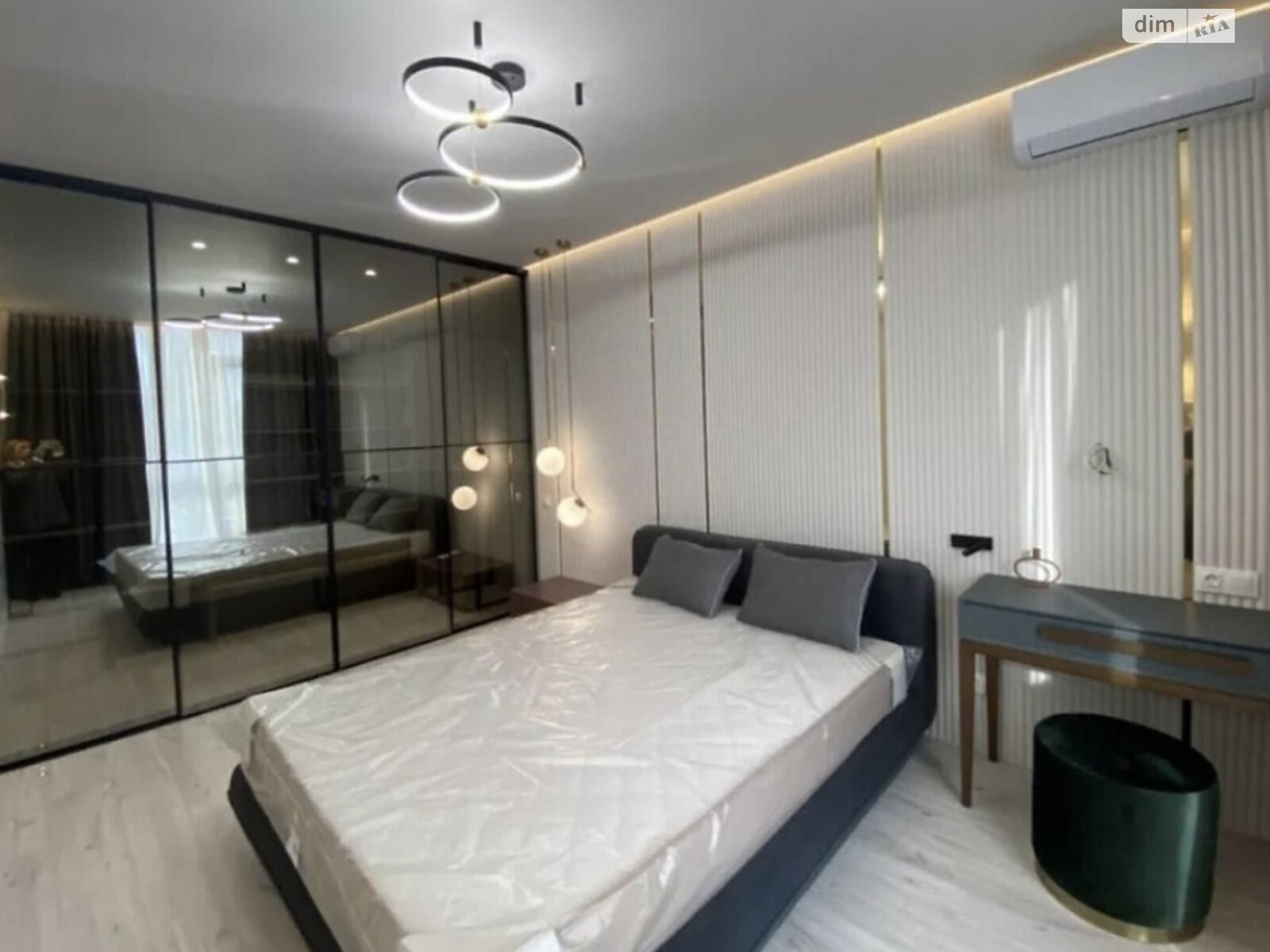 двухкомнатная квартира в Днепре, на бул. Кучеревского 1 в аренду на долгий срок помесячно фото 1 двухкомнатная квартира в Днепре, на бул. Кучеревского 1 в аренду на долгий срок помесячно фото 1