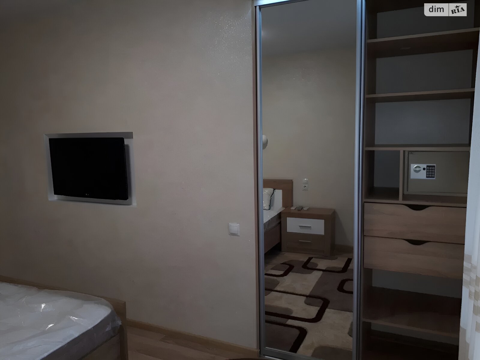 двокімнатна квартира в Дніпрі, район Табірний, на вул. Левка Лук’яненка 20 в довготривалу оренду помісячно фото 1 двокімнатна квартира в Дніпрі, район Табірний, на вул. Левка Лук’яненка 20 в довготривалу оренду помісячно фото 1