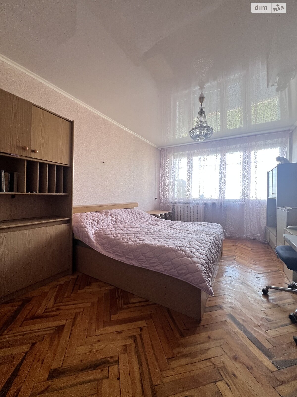 трехкомнатная квартира в Днепре, район Лагерный, на ул. Писаржевского 11 в аренду на долгий срок помесячно фото 1 трехкомнатная квартира в Днепре, район Лагерный, на ул. Писаржевского 11 в аренду на долгий срок помесячно фото 1
