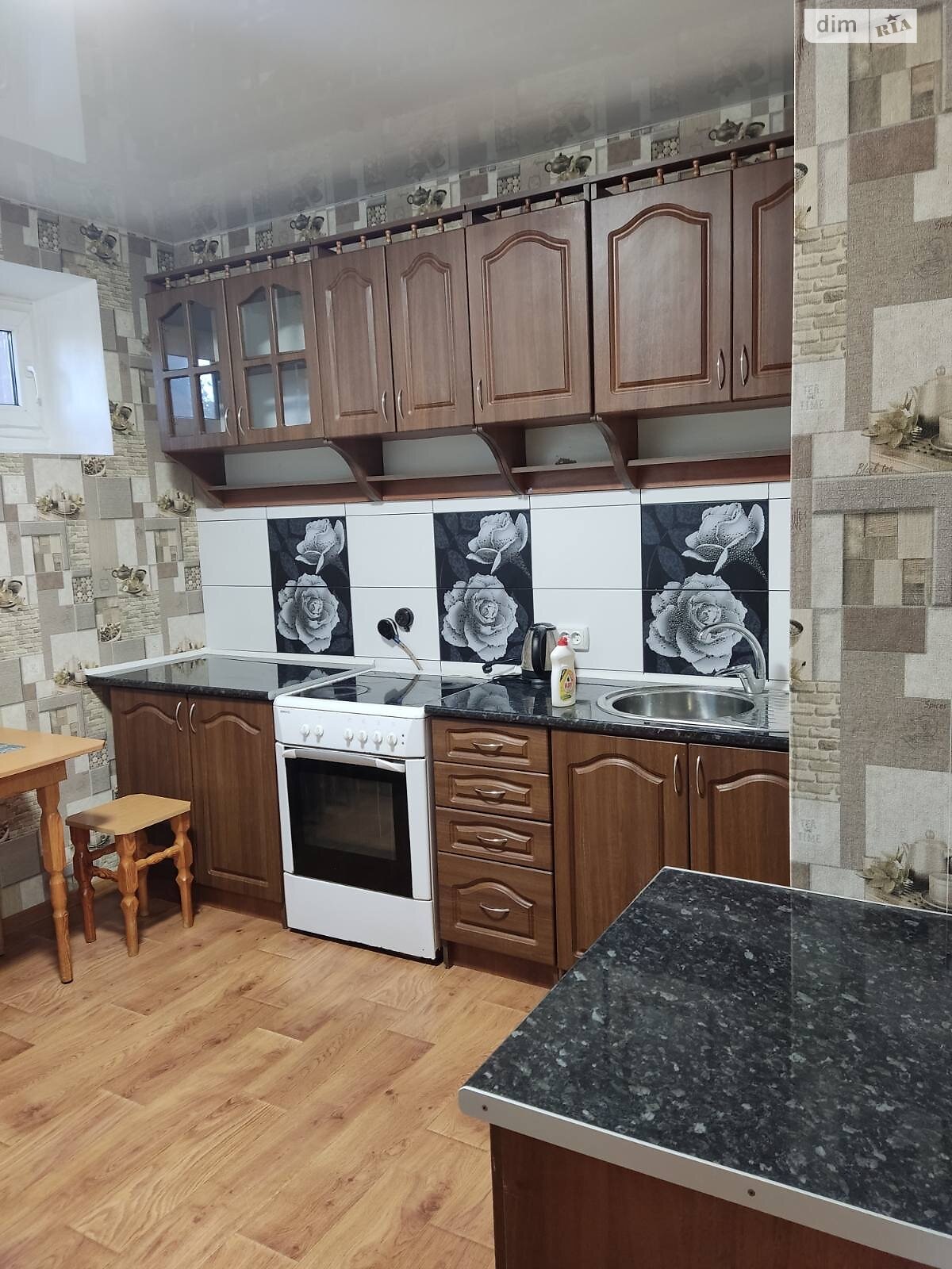 однокомнатная квартира в Днепре, район Левобережный, на просп. Мира 63 в аренду на долгий срок помесячно фото 1 однокомнатная квартира в Днепре, район Левобережный, на просп. Мира 63 в аренду на долгий срок помесячно фото 1