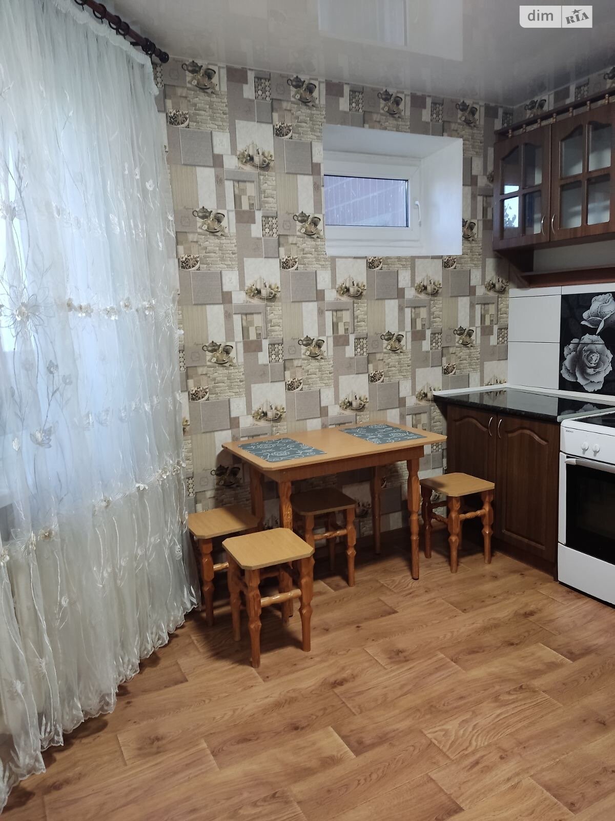 однокомнатная квартира в Днепре, район Левобережный, на просп. Мира 63 в аренду на долгий срок помесячно фото 1 однокомнатная квартира в Днепре, район Левобережный, на просп. Мира 63 в аренду на долгий срок помесячно фото 1