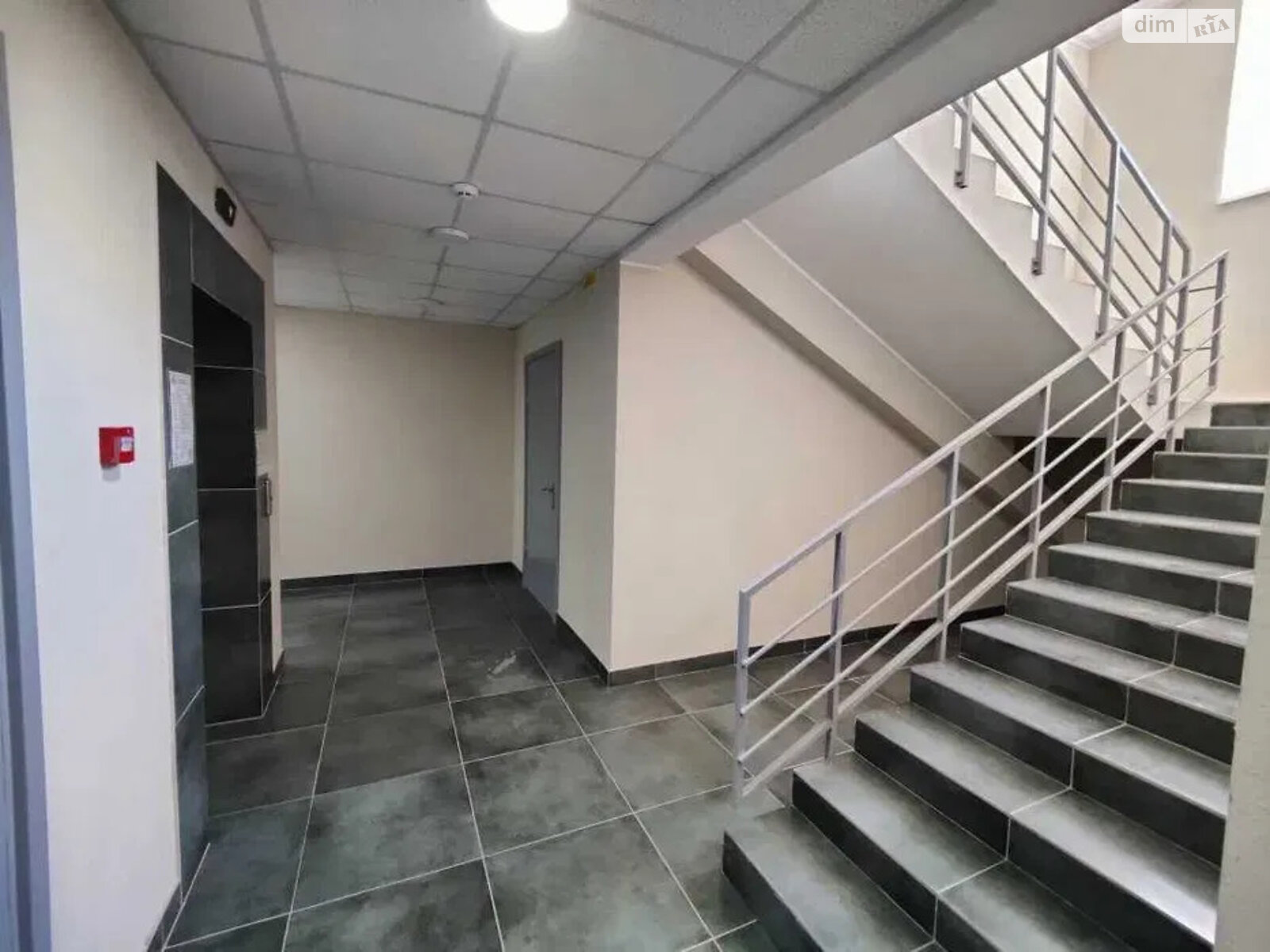 однокомнатная квартира в Днепре, район Левобережный, на просп. Мира 2К в аренду на долгий срок помесячно фото 1