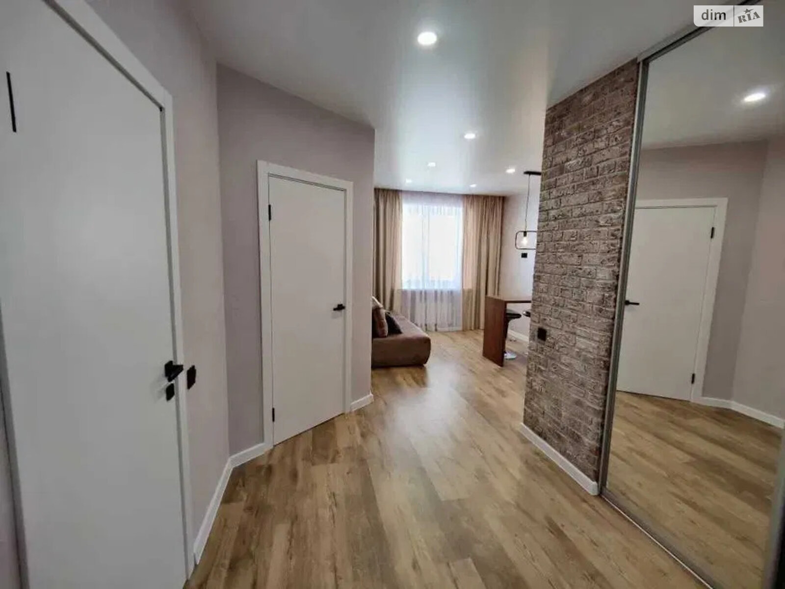 однокомнатная квартира в Днепре, район Левобережный, на просп. Мира 2К в аренду на долгий срок помесячно фото 1