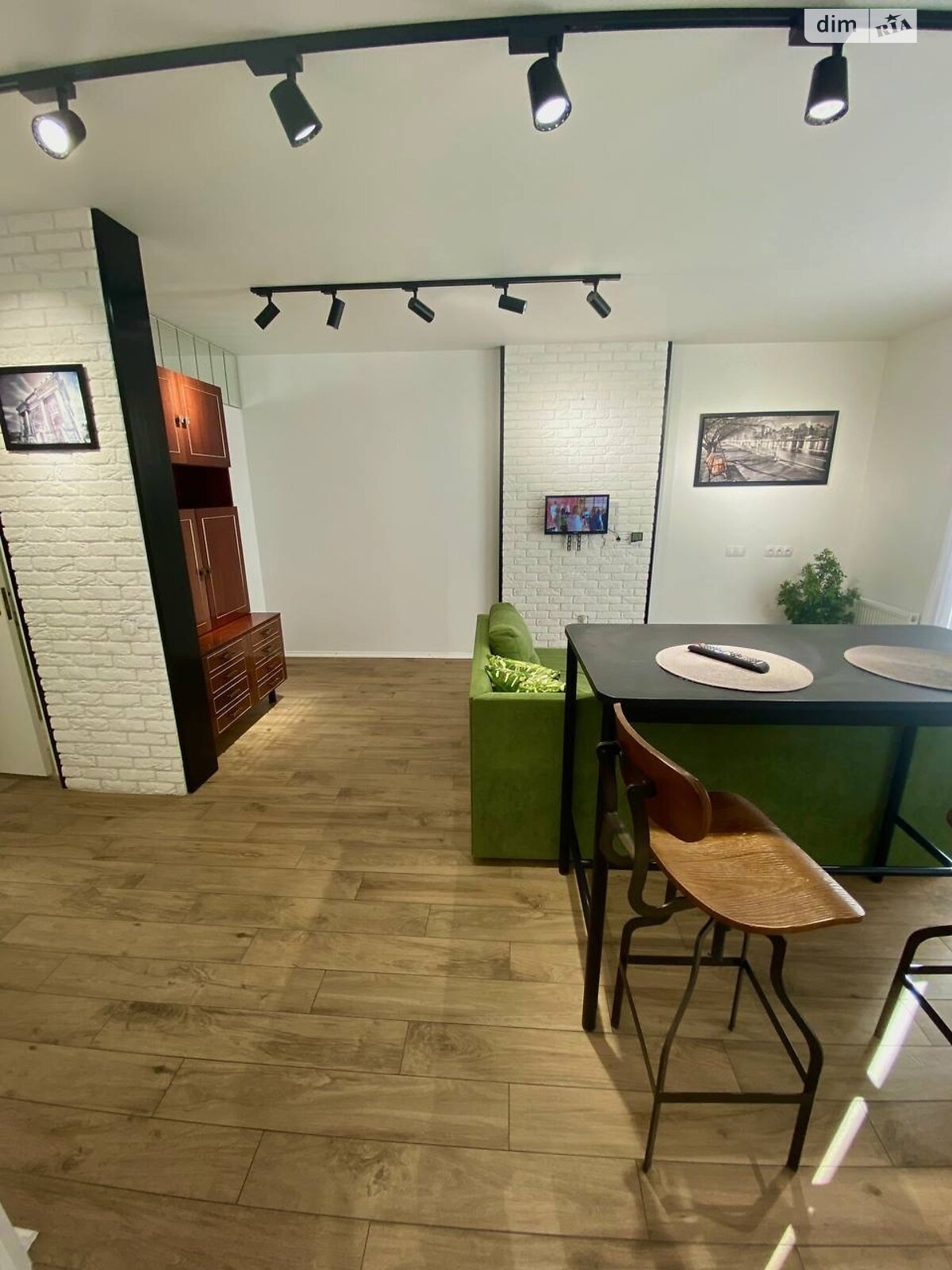 однокомнатная квартира в Днепре, район Индустриальный, на ул. Сичеславская 6 в аренду на долгий срок помесячно фото 1