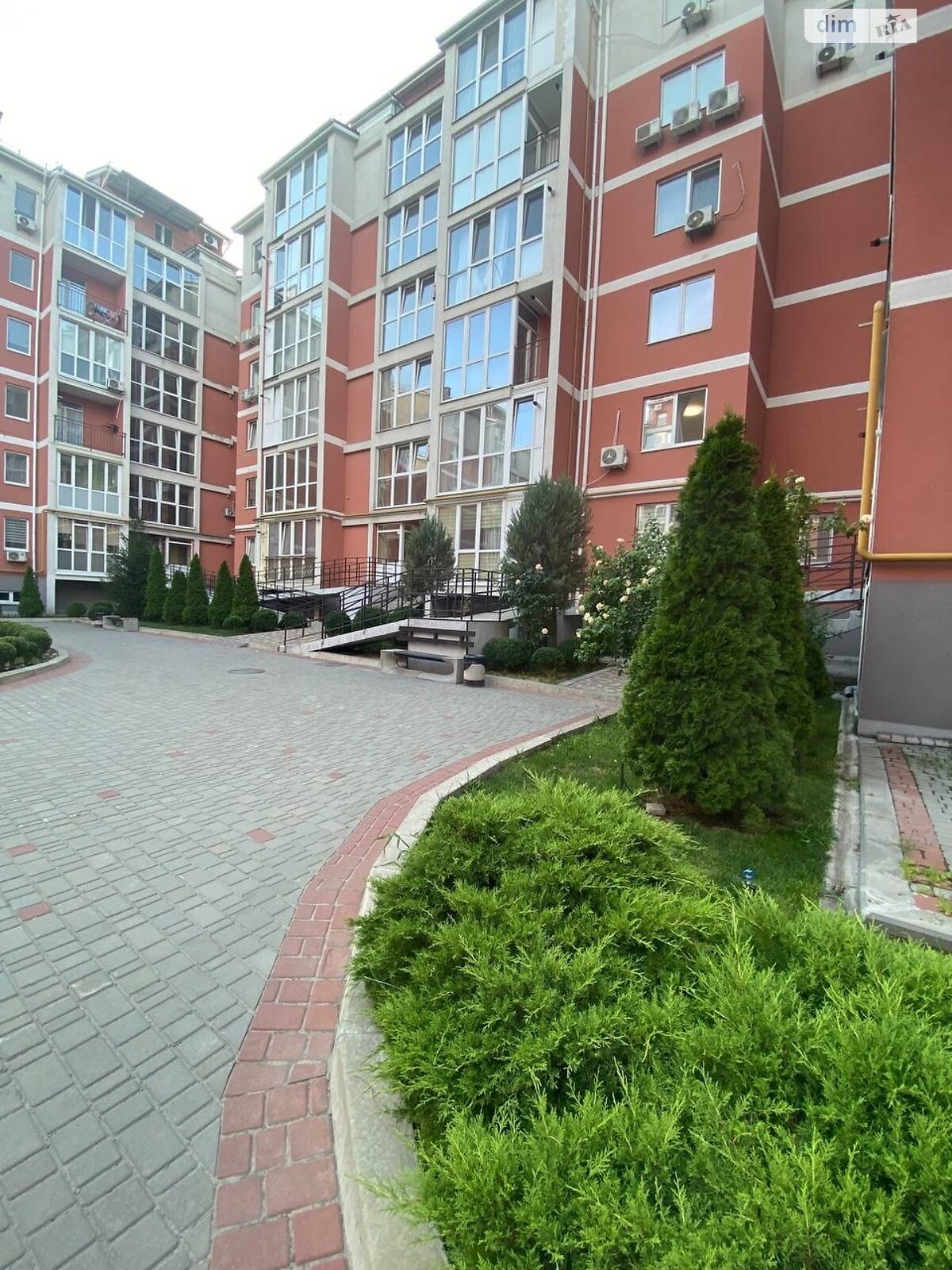 однокомнатная квартира в Днепре, район Индустриальный, на ул. Сичеславская 6 в аренду на долгий срок помесячно фото 1