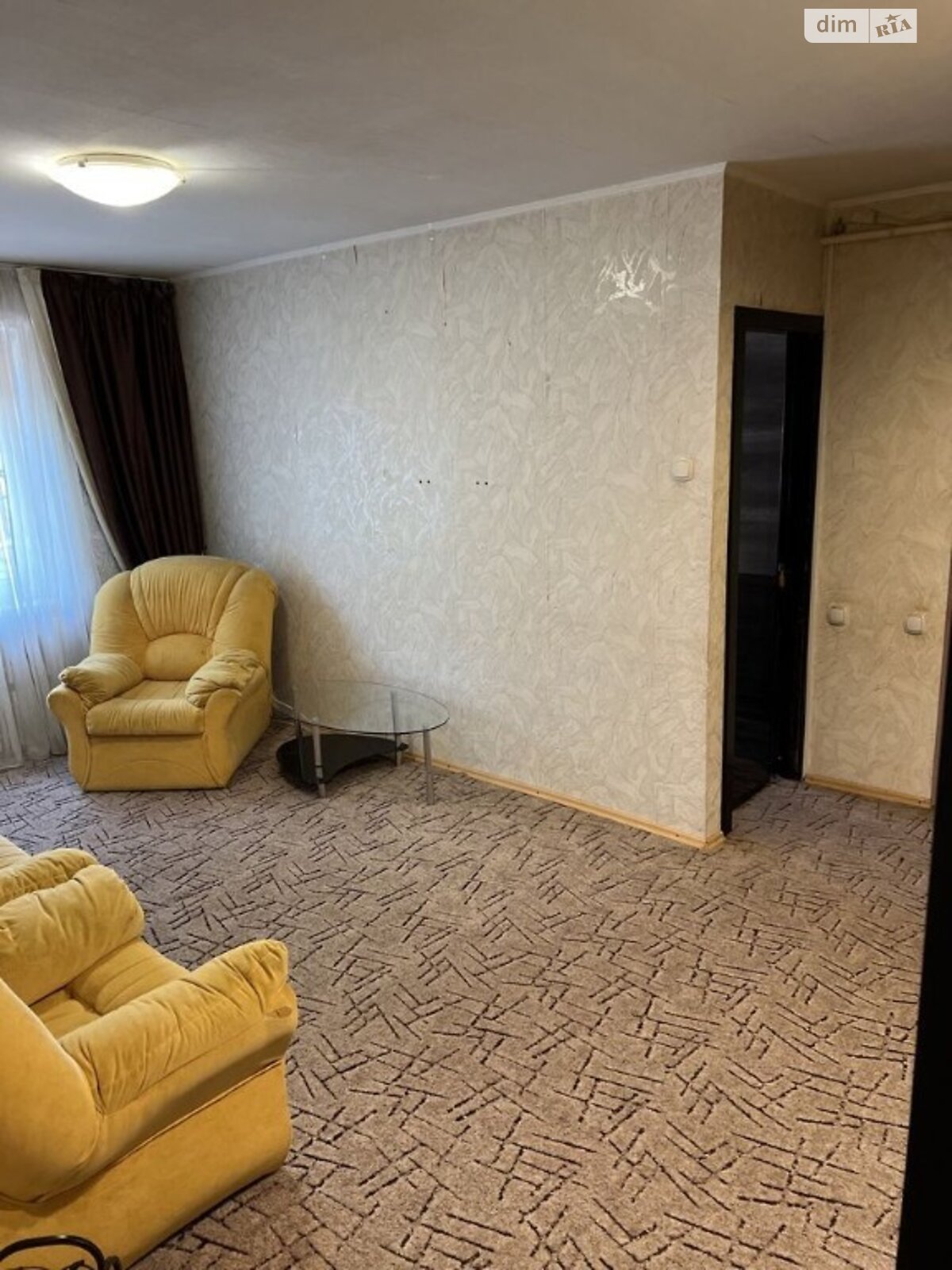 трехкомнатная квартира с мебелью в Днепре, на ул. Малиновского Маршала 22 в аренду на долгий срок помесячно фото 1