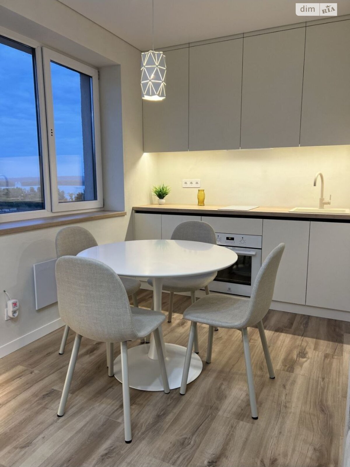 двухкомнатная квартира в Днепре, район Мандрыкивка, на ул. Мандрыковская 51Л корпус 2 в аренду на долгий срок помесячно фото 1 двухкомнатная квартира в Днепре, район Мандрыкивка, на ул. Мандрыковская 51Л корпус 2 в аренду на долгий срок помесячно фото 1