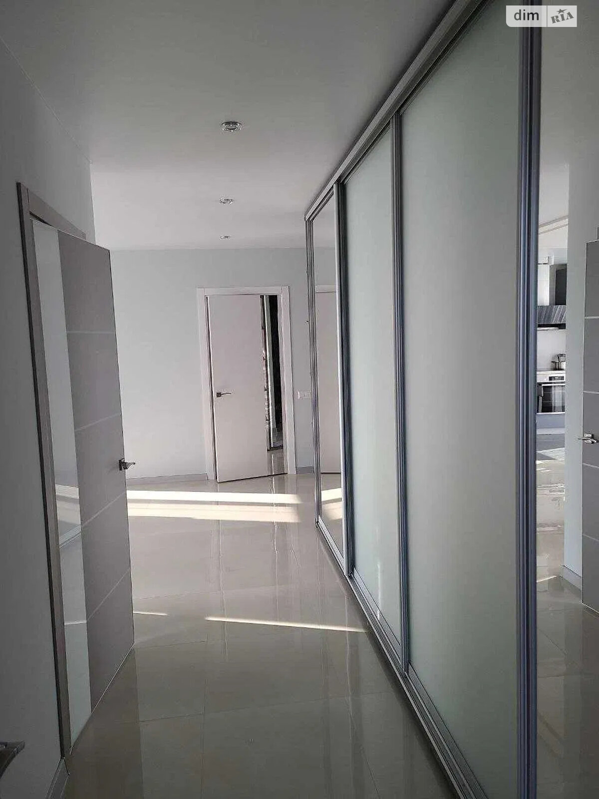 трикімнатна квартира в Дніпрі, район Мандриківка, на вул. Мандриківська 51Л корпус 4 в довготривалу оренду помісячно фото 1