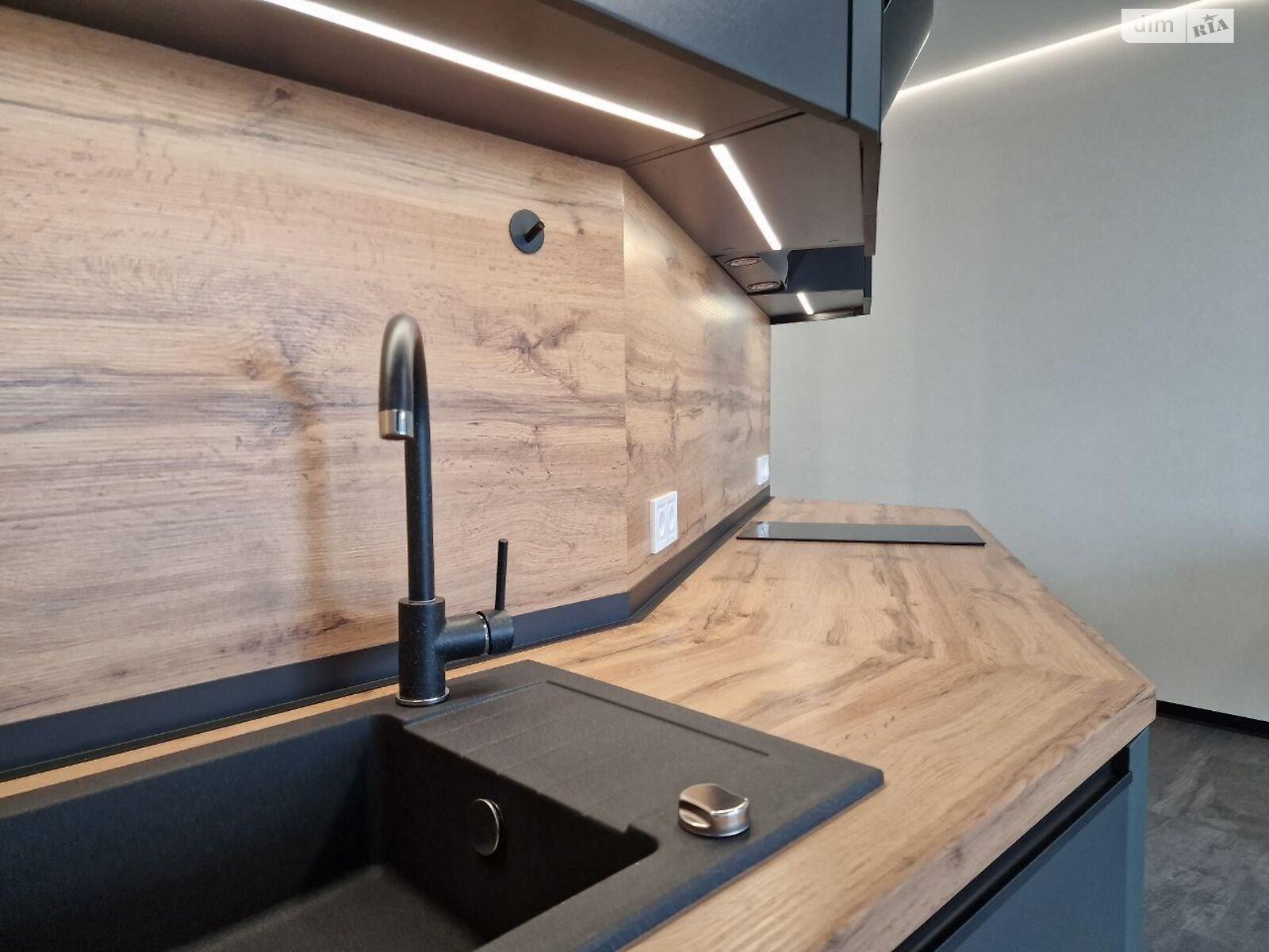 однокомнатная квартира в Днепре, район Мандрыкивка, на ул. Набережная Победы 9 в аренду на долгий срок помесячно фото 1