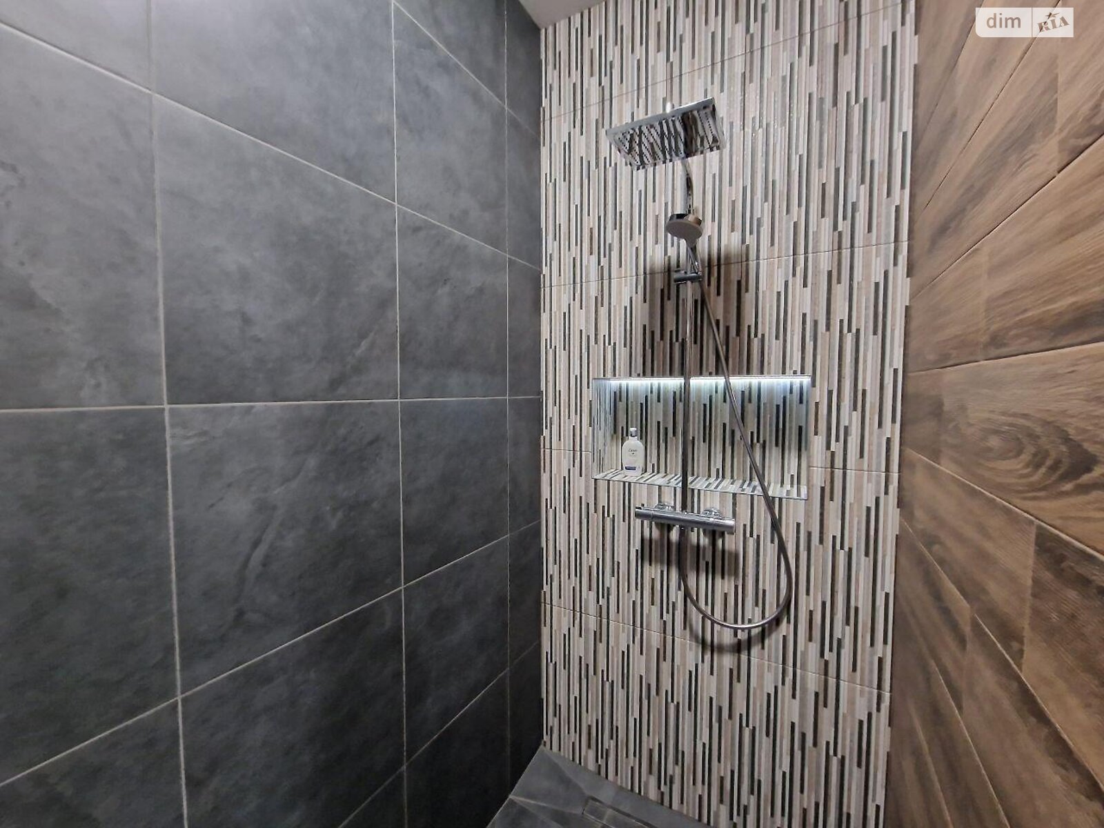 однокомнатная квартира в Днепре, район Мандрыкивка, на ул. Набережная Победы 9 в аренду на долгий срок помесячно фото 1