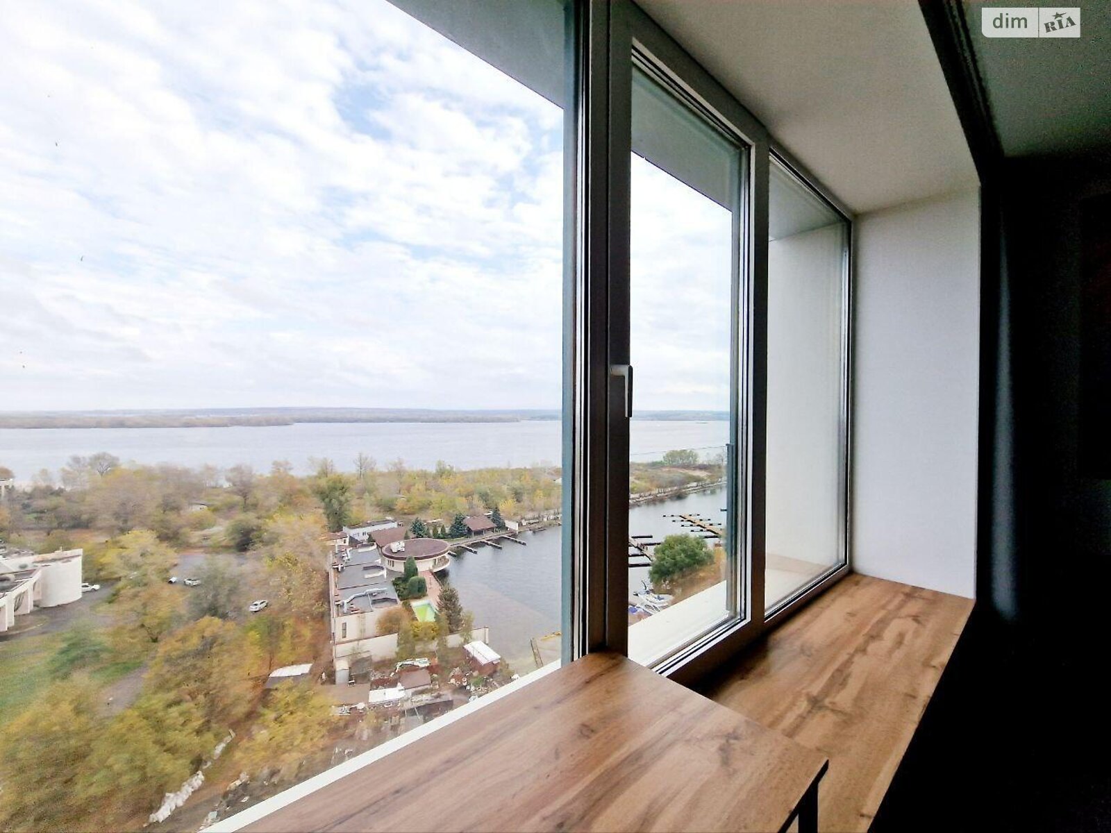 однокомнатная квартира в Днепре, район Мандрыкивка, на ул. Набережная Победы 9 в аренду на долгий срок помесячно фото 1