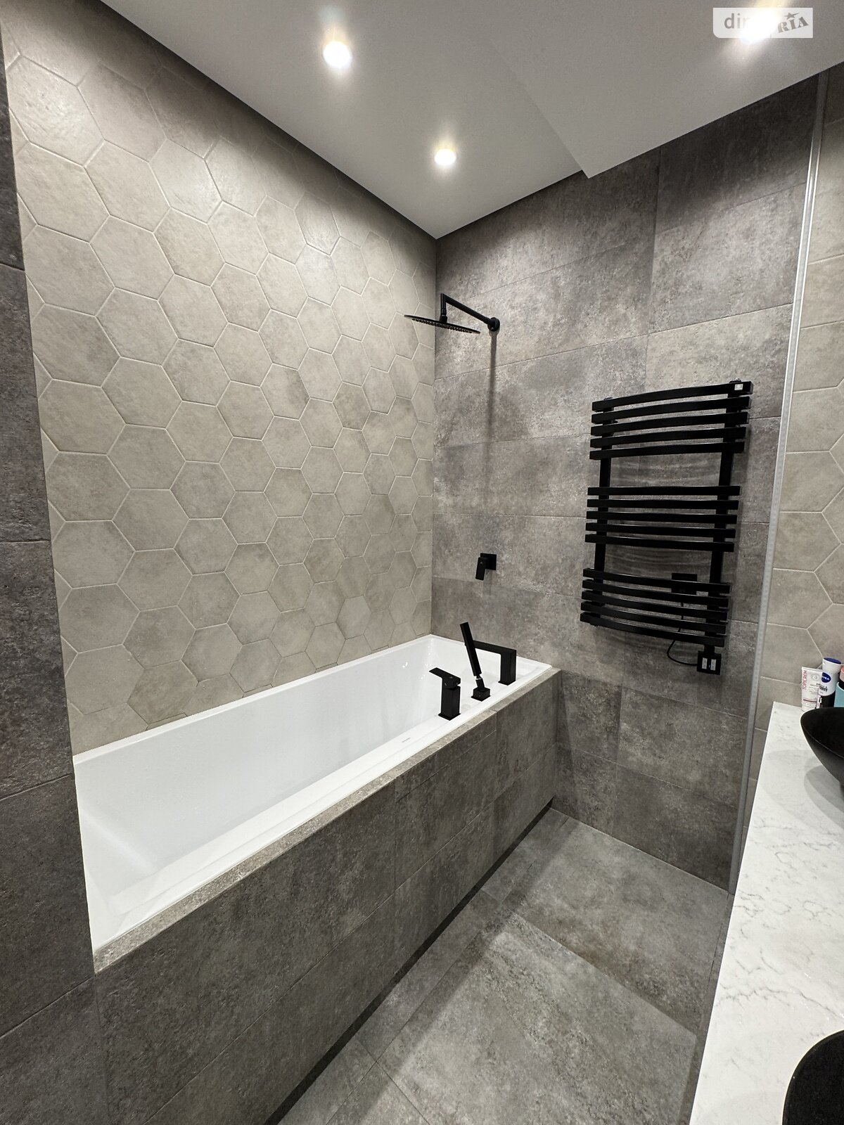 однокімнатна квартира в Дніпрі, район Мандриківка, на вул. Набережна Перемоги 44П в довготривалу оренду помісячно фото 1