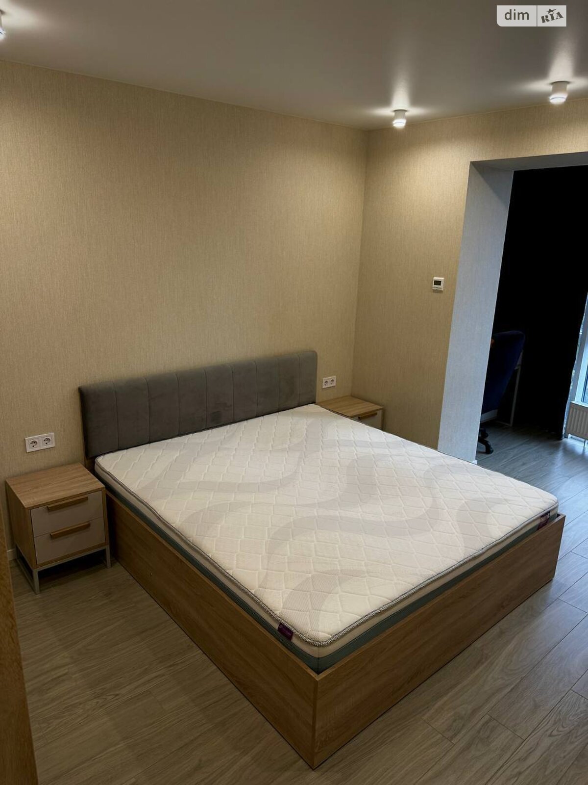 однокомнатная квартира в Днепре, район Мандрыкивка, на ул. Набережная Победы 44Р в аренду на долгий срок помесячно фото 1