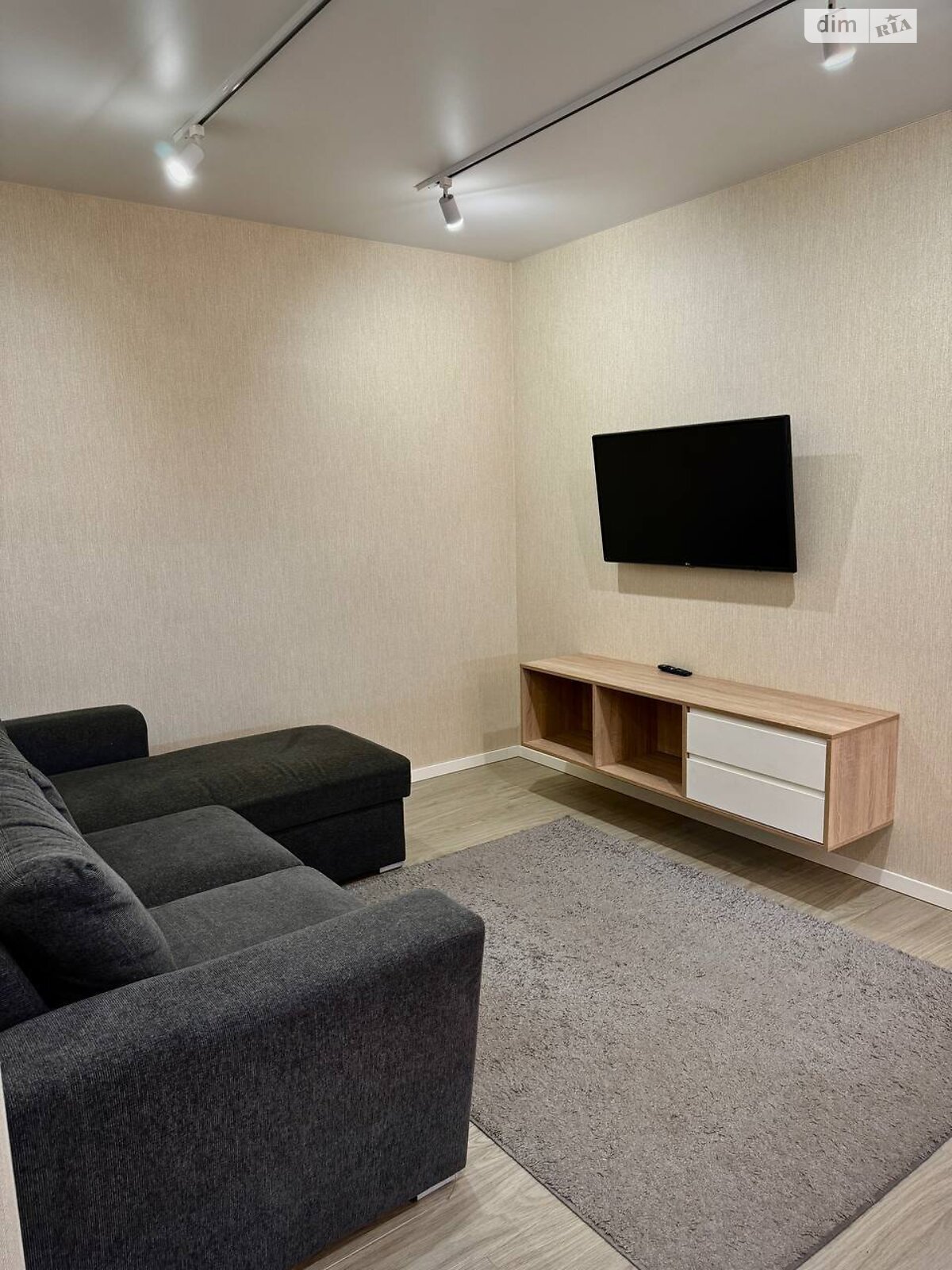 однокомнатная квартира в Днепре, район Мандрыкивка, на ул. Набережная Победы 44Р в аренду на долгий срок помесячно фото 1