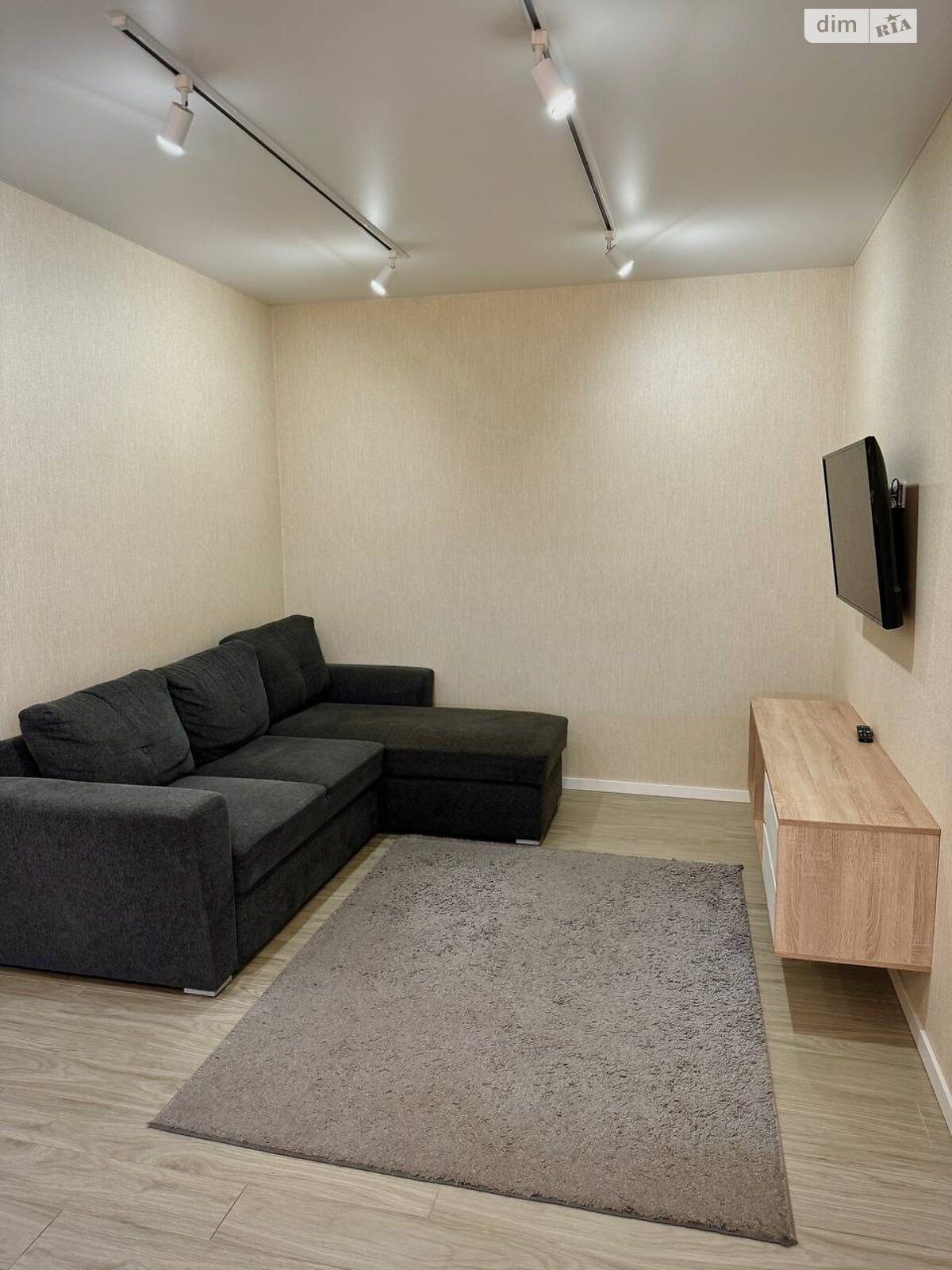 однокомнатная квартира в Днепре, район Мандрыкивка, на ул. Набережная Победы 44Р в аренду на долгий срок помесячно фото 1