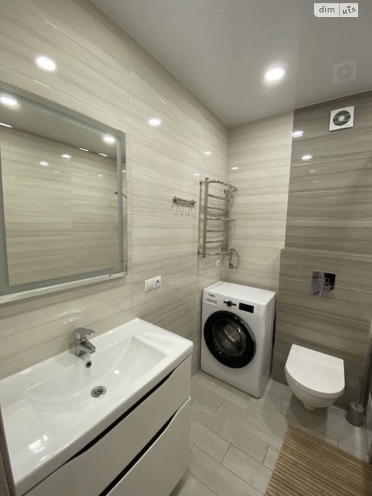 двухкомнатная квартира в Днепре, район Мандрыкивка, на ул. Набережная Победы 44М в аренду на долгий срок помесячно фото 1