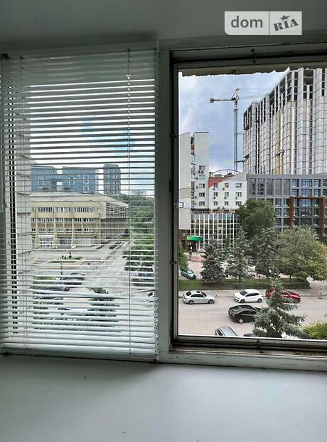 чотирикімнатна квартира з меблями в Дніпрі, район Набережна, на вул. Ливарна 9 в довготривалу оренду помісячно фото 1 чотирикімнатна квартира з меблями в Дніпрі, район Набережна, на вул. Ливарна 9 в довготривалу оренду помісячно фото 1