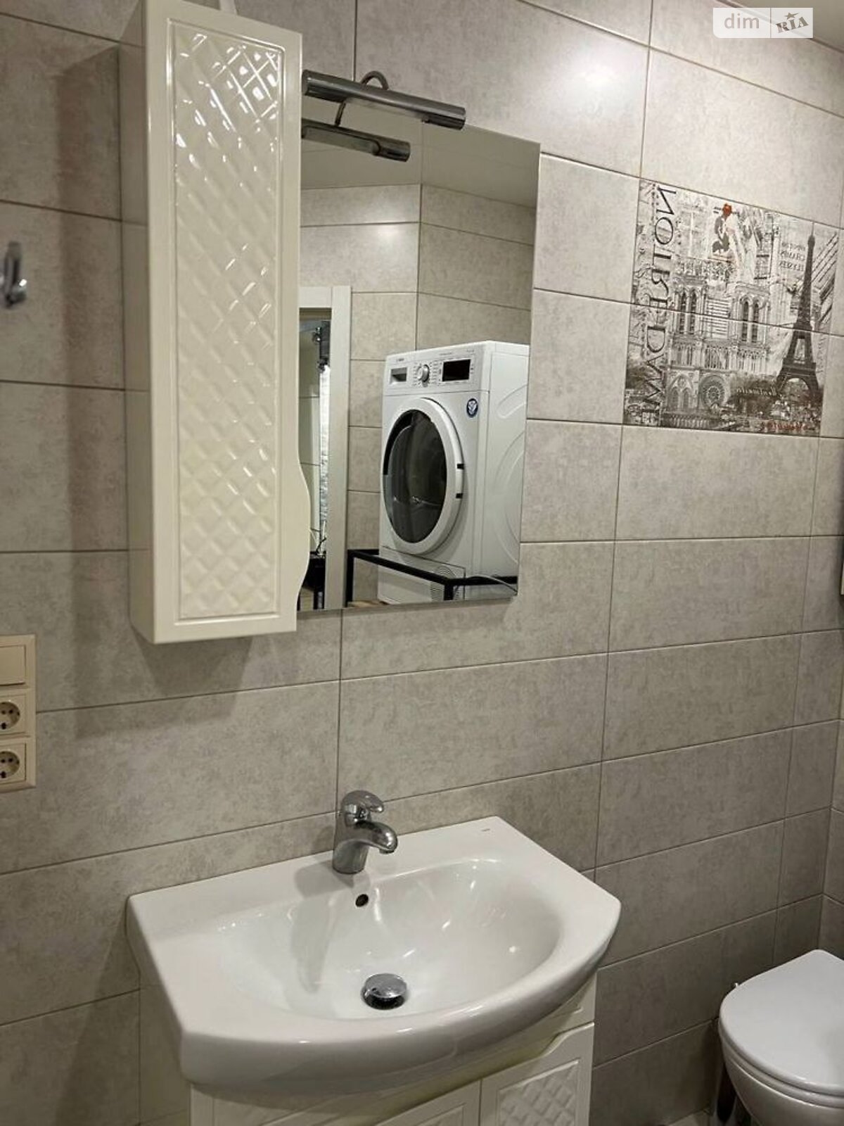 трехкомнатная квартира в Днепре, район Набережная, на ул. Мудрого Ярослава князя 32 в аренду на долгий срок помесячно фото 1