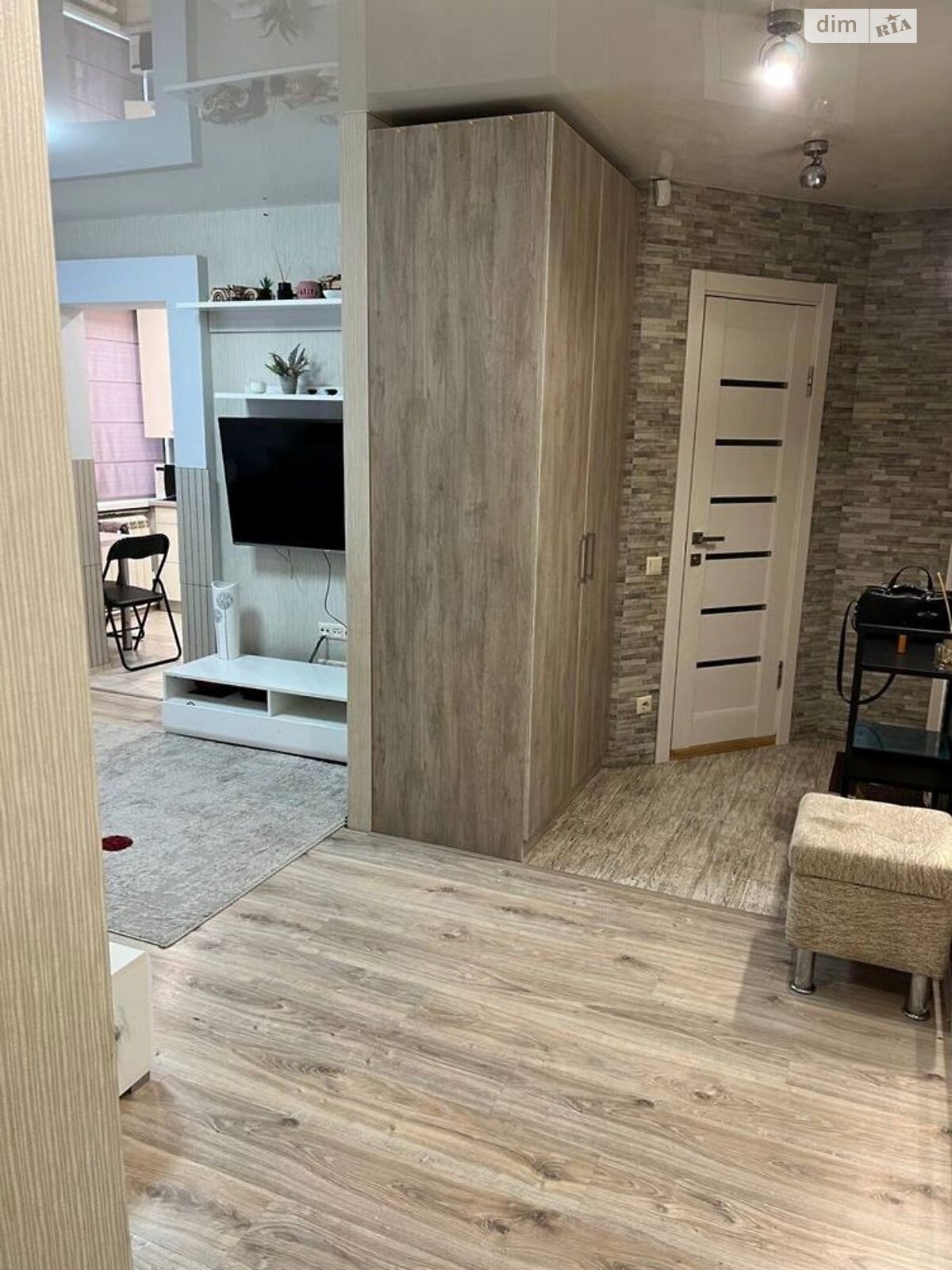 трехкомнатная квартира в Днепре, район Набережная, на ул. Мудрого Ярослава князя 32 в аренду на долгий срок помесячно фото 1