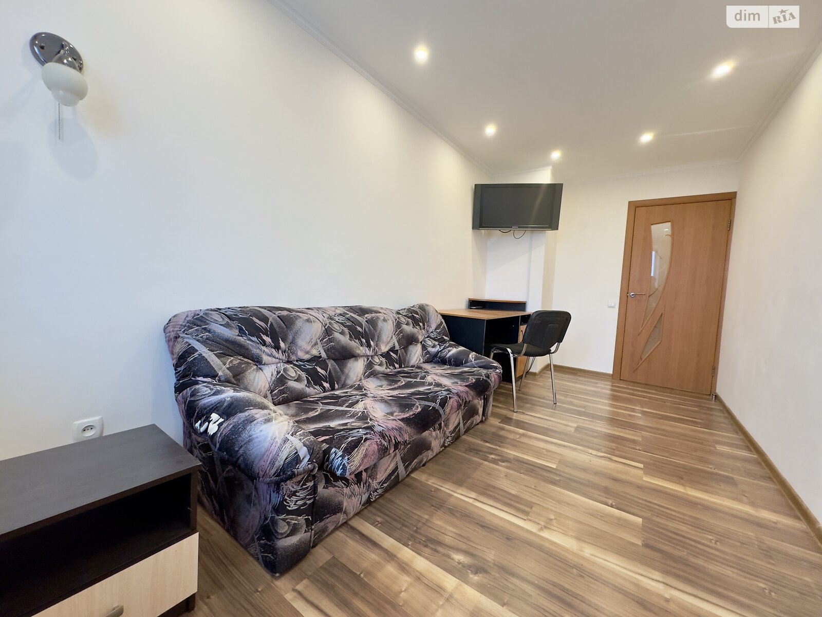 двухкомнатная квартира в Днепре, район Набережная, на ул. Сичеславская Набережная 10 в аренду на долгий срок помесячно фото 1