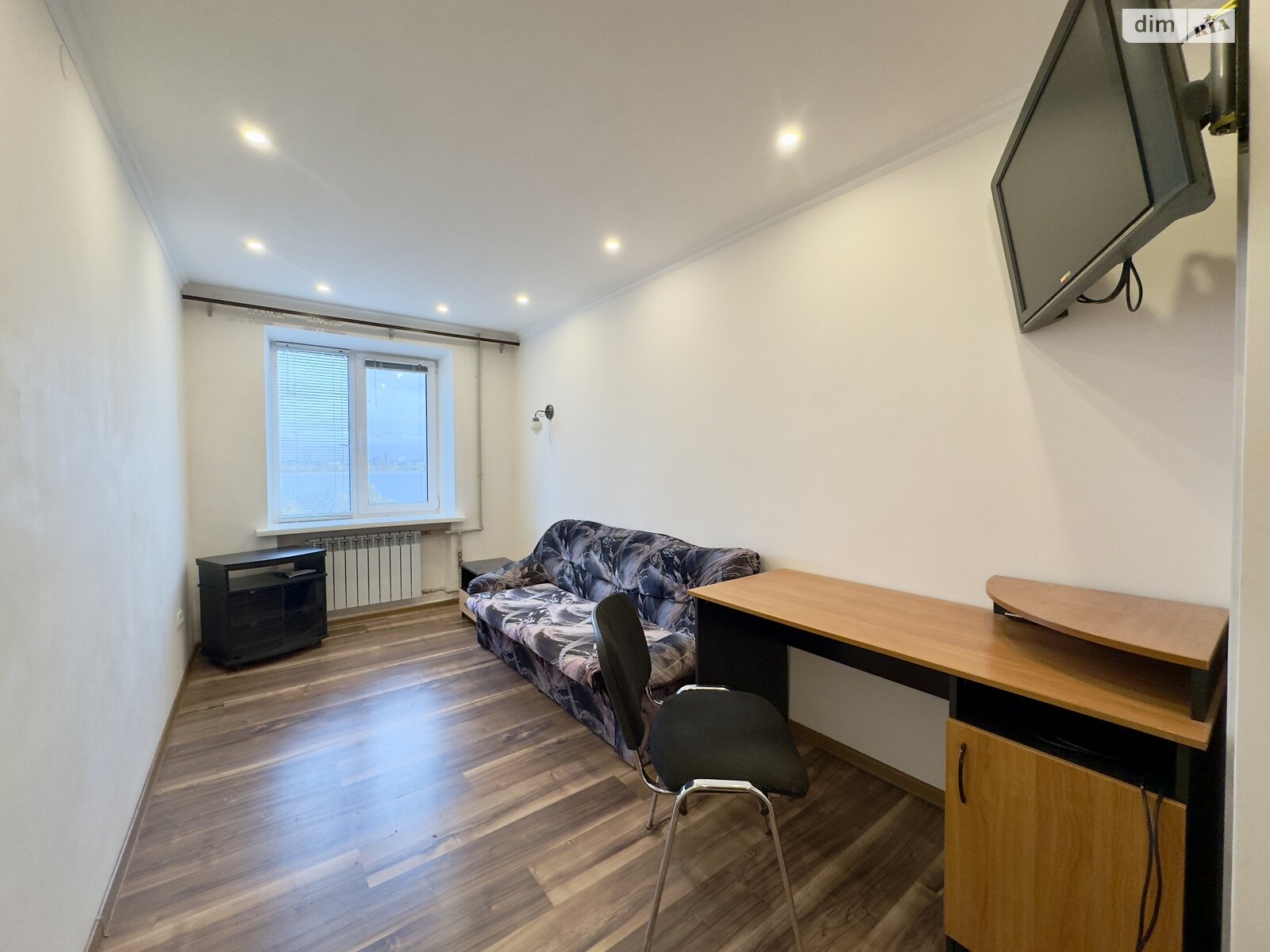 двухкомнатная квартира в Днепре, район Набережная, на ул. Сичеславская Набережная 10 в аренду на долгий срок помесячно фото 1