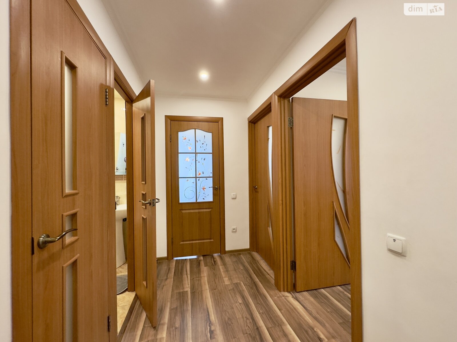 двухкомнатная квартира в Днепре, район Набережная, на ул. Сичеславская Набережная 10 в аренду на долгий срок помесячно фото 1