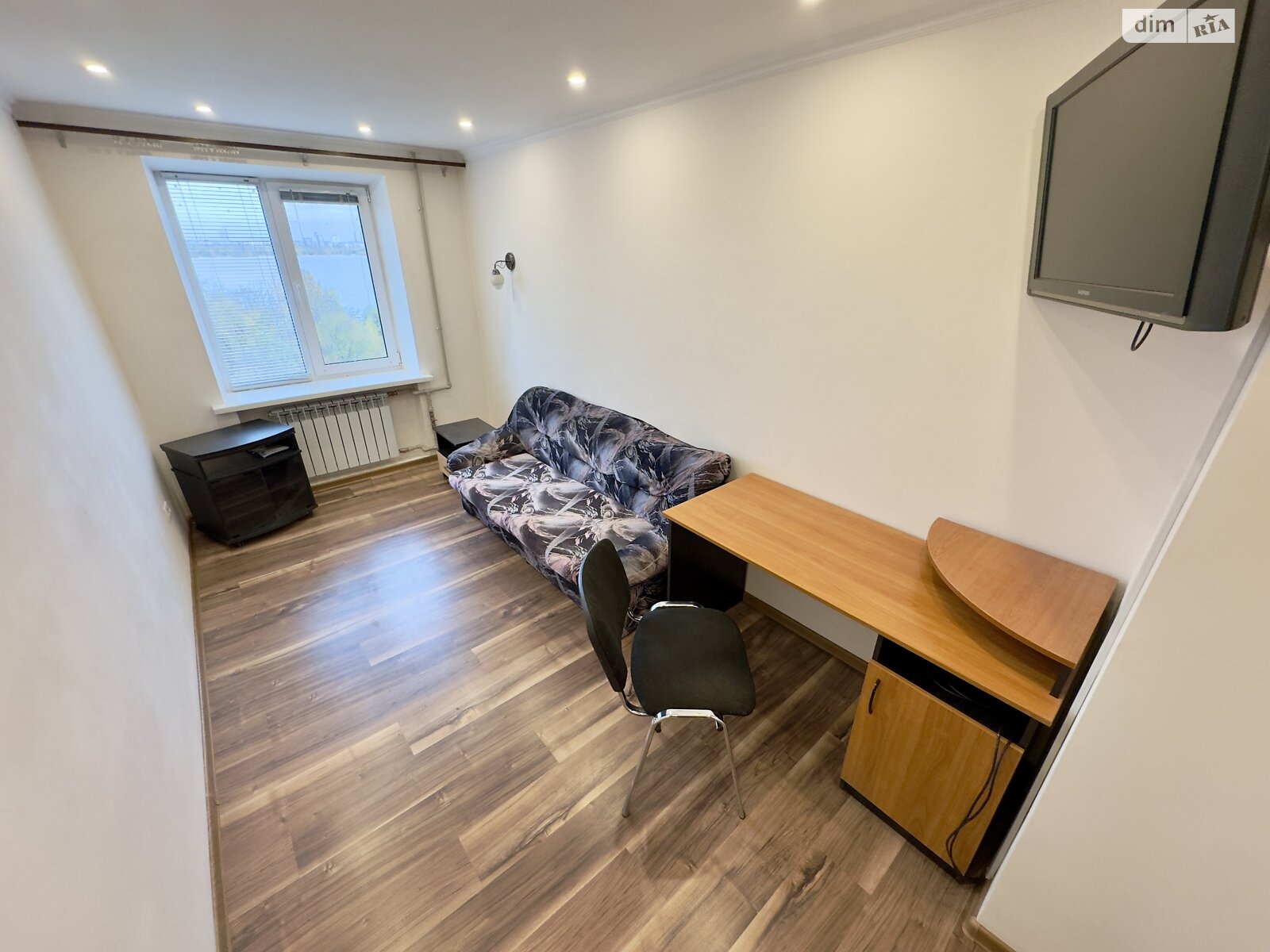 двухкомнатная квартира в Днепре, район Набережная, на ул. Сичеславская Набережная 10 в аренду на долгий срок помесячно фото 1