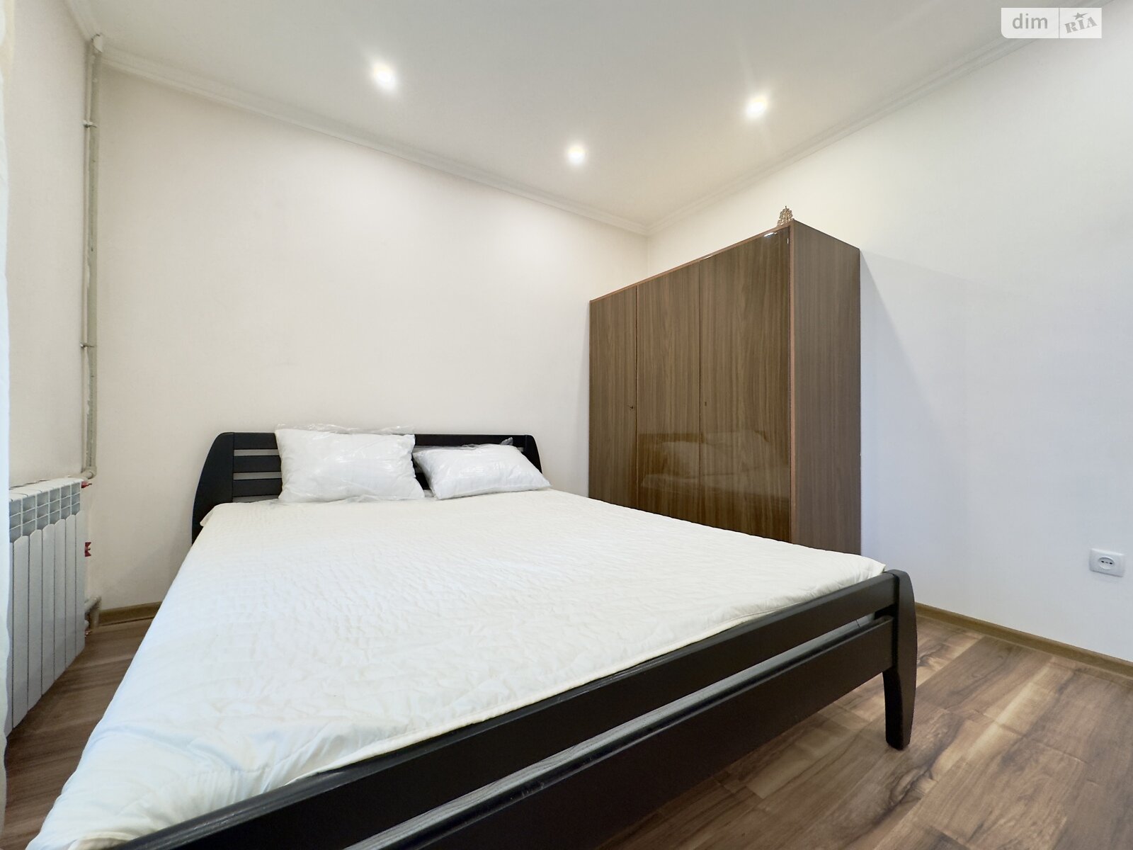 двухкомнатная квартира в Днепре, район Набережная, на ул. Сичеславская Набережная 10 в аренду на долгий срок помесячно фото 1