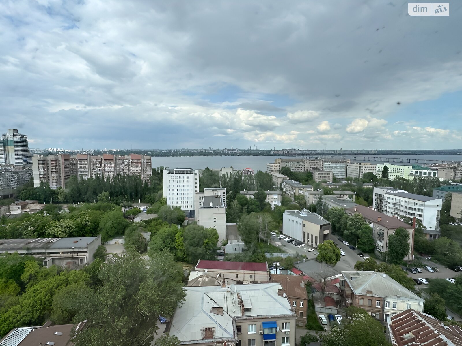 трикімнатна квартира в Дніпрі, район Набережна, на просп. Яворницького Дмитра 72Б в довготривалу оренду помісячно фото 1 трикімнатна квартира в Дніпрі, район Набережна, на просп. Яворницького Дмитра 72Б в довготривалу оренду помісячно фото 1