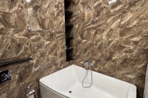 трехкомнатная квартира в Днепре, район Набережная, на просп. Яворницкого Дмитрия в аренду на долгий срок помесячно фото 2