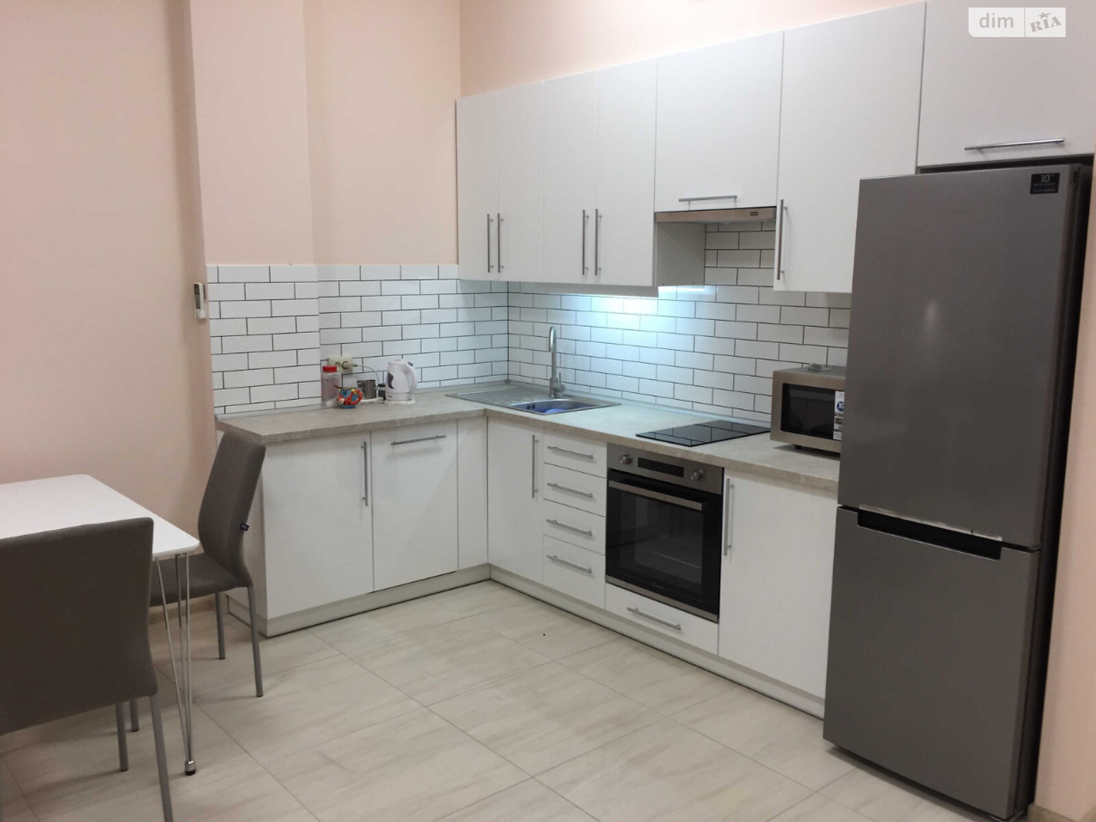 двокімнатна квартира в Дніпрі, район Набережна, на просп. Яворницького Дмитра 72Б в довготривалу оренду помісячно фото 1 двокімнатна квартира в Дніпрі, район Набережна, на просп. Яворницького Дмитра 72Б в довготривалу оренду помісячно фото 1