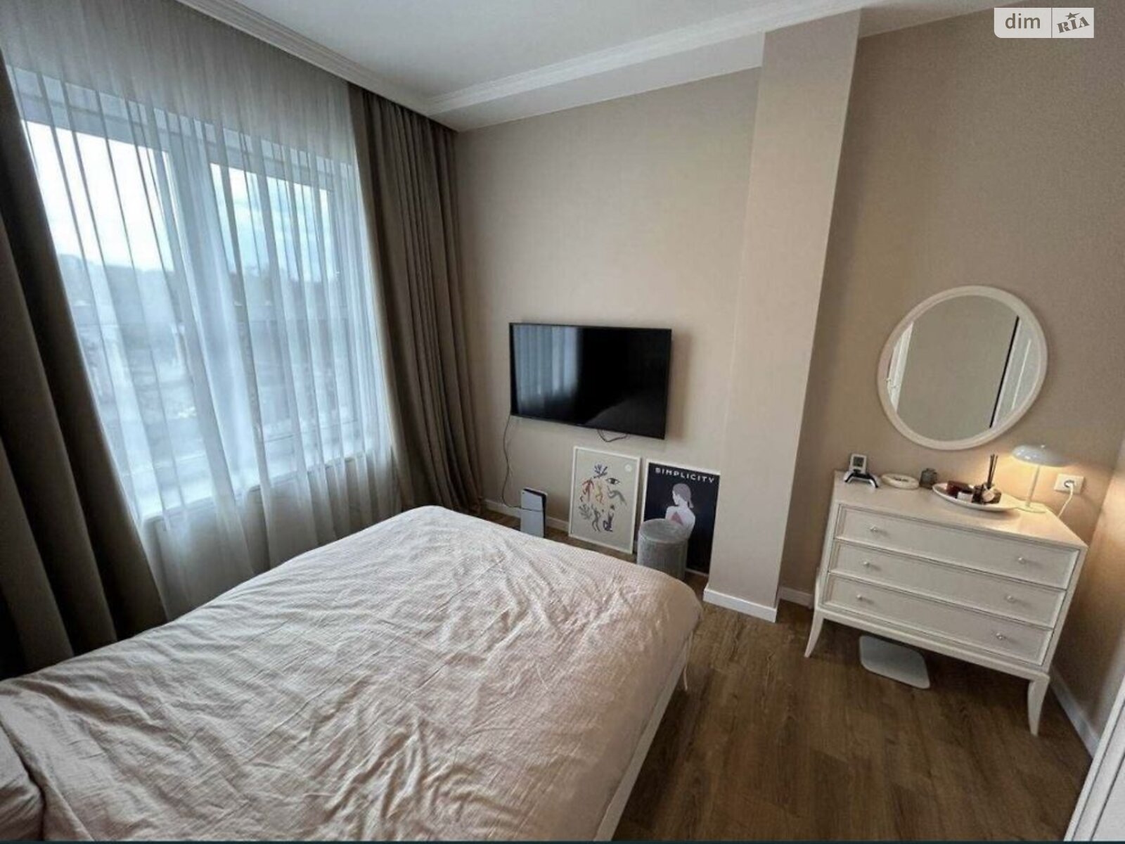 двухкомнатная квартира в Днепре, район Набережная, на просп. Яворницкого Дмитрия 72 в аренду на долгий срок помесячно фото 1 двухкомнатная квартира в Днепре, район Набережная, на просп. Яворницкого Дмитрия 72 в аренду на долгий срок помесячно фото 1