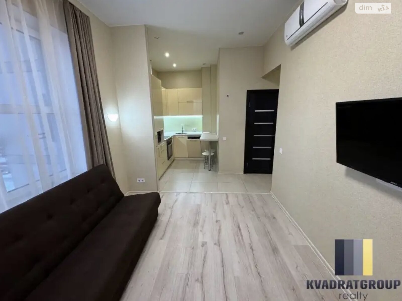 двухкомнатная квартира в Днепре, район Набережная, на просп. Яворницкого Дмитрия 72 в аренду на долгий срок помесячно фото 1