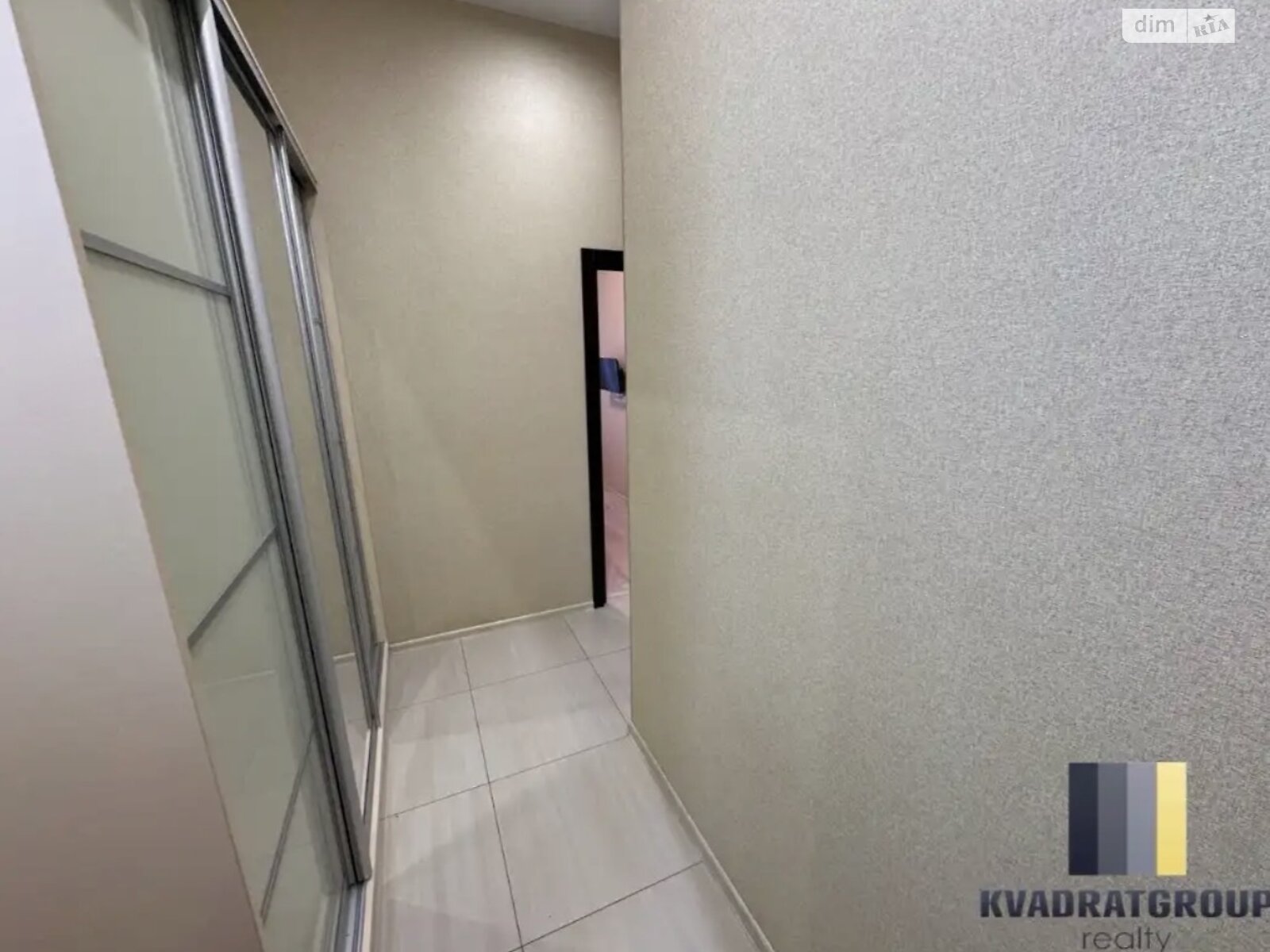 двухкомнатная квартира в Днепре, район Набережная, на просп. Яворницкого Дмитрия 72 в аренду на долгий срок помесячно фото 1