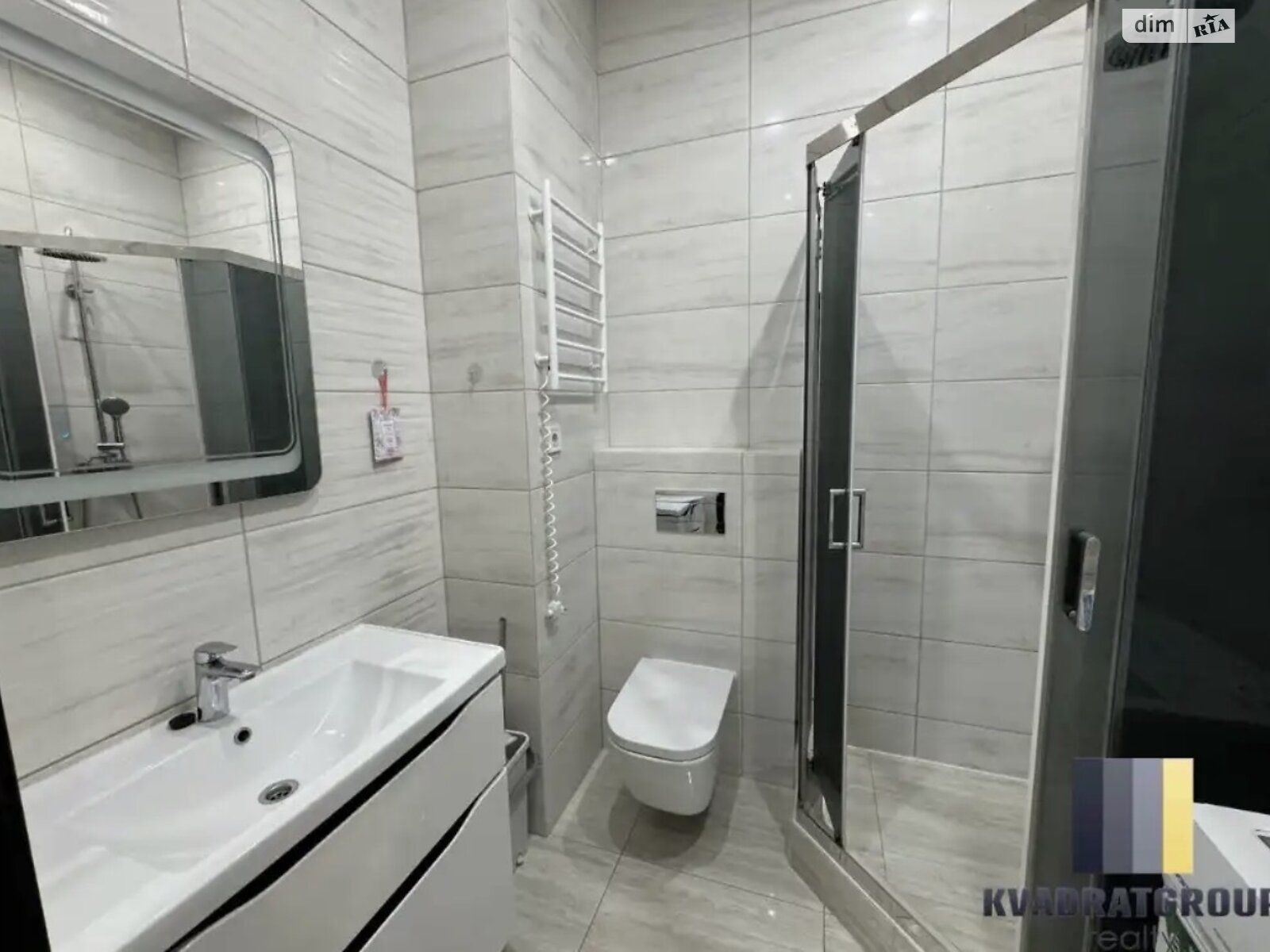 двухкомнатная квартира в Днепре, район Набережная, на просп. Яворницкого Дмитрия 72 в аренду на долгий срок помесячно фото 1