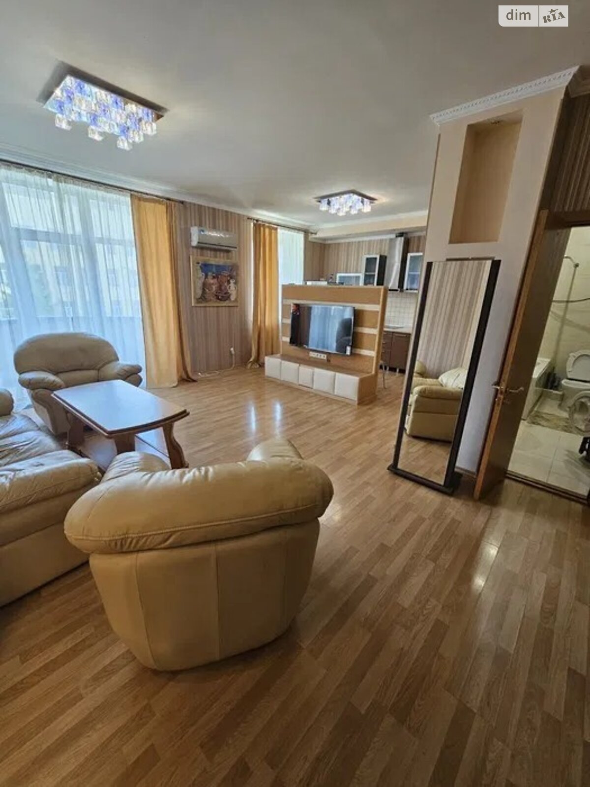 двухкомнатная квартира с мебелью в Днепре, район Нагорка, на ул. Бригадная в аренду на долгий срок помесячно фото 1
