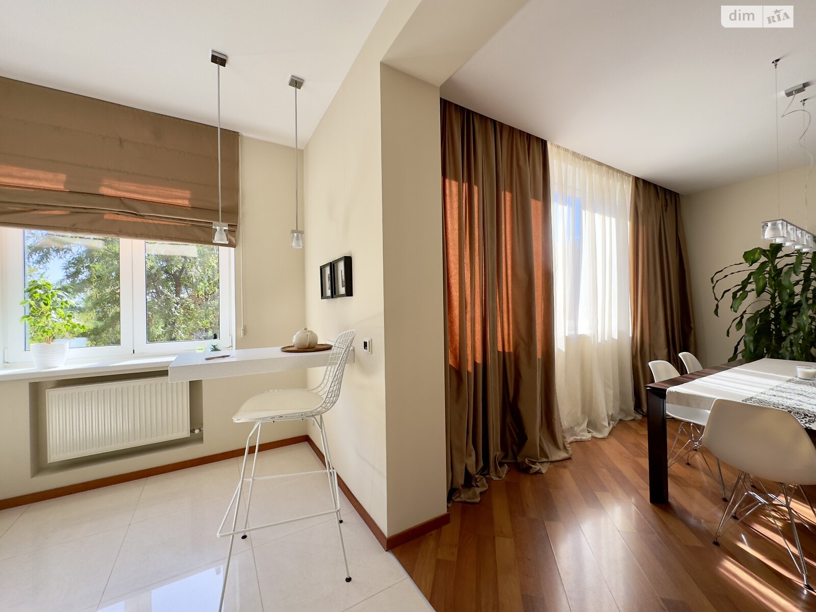 трикімнатна квартира в Дніпрі, район Нагорний, на вул. Бригадна 11 в довготривалу оренду помісячно фото 1